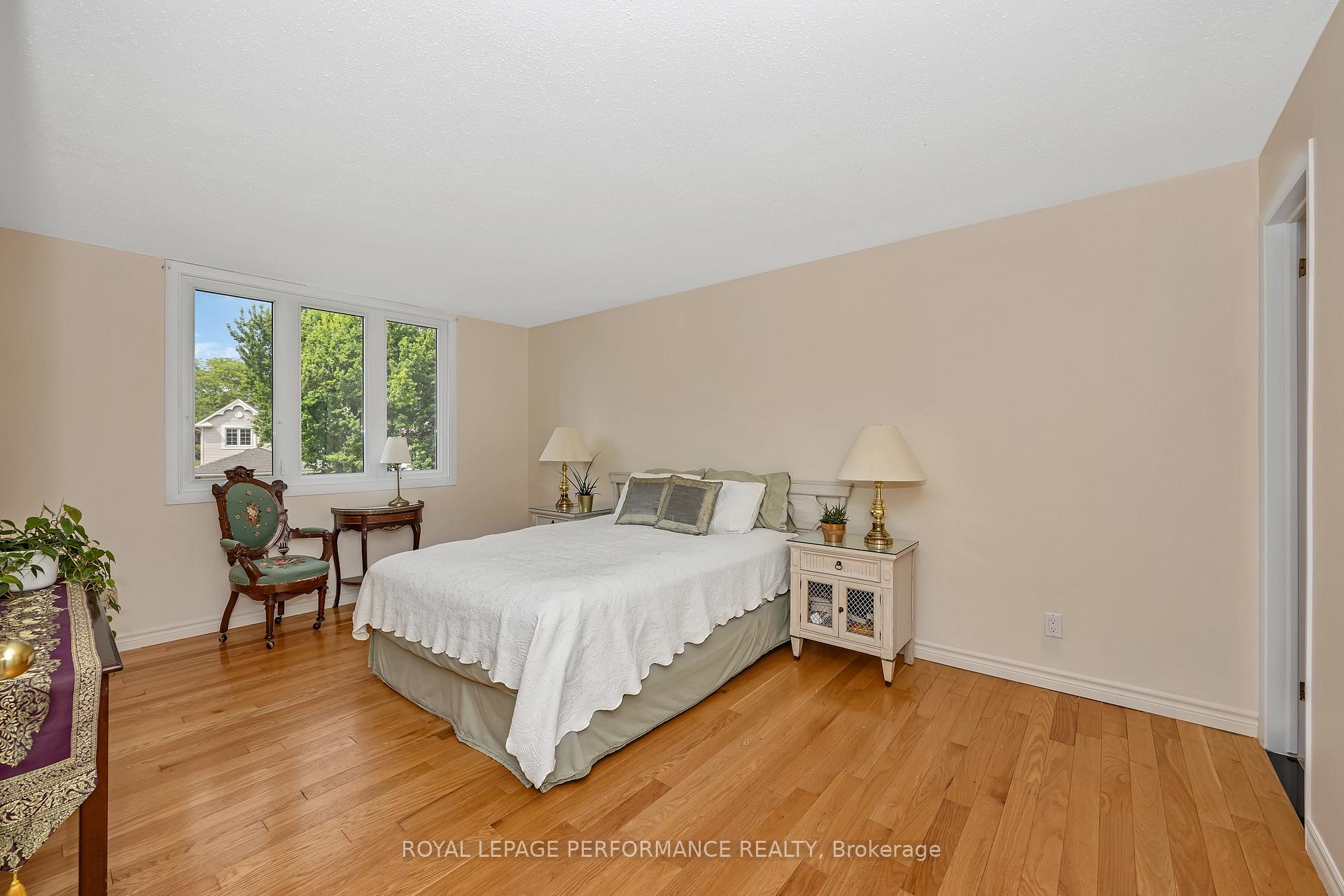 Photo 15 of 1756 Windflower Way, Ottawa, Chapel Hill — HOMEH