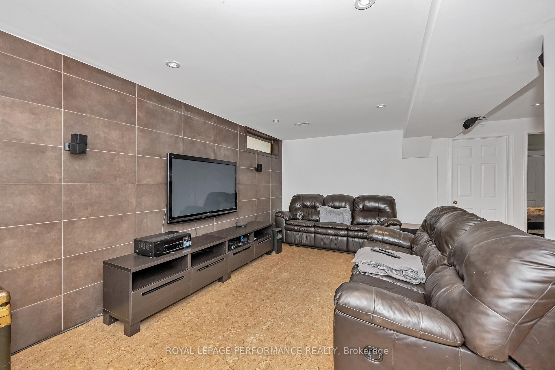 Photo 23 of 1756 Windflower Way, Ottawa, Chapel Hill — HOMEH