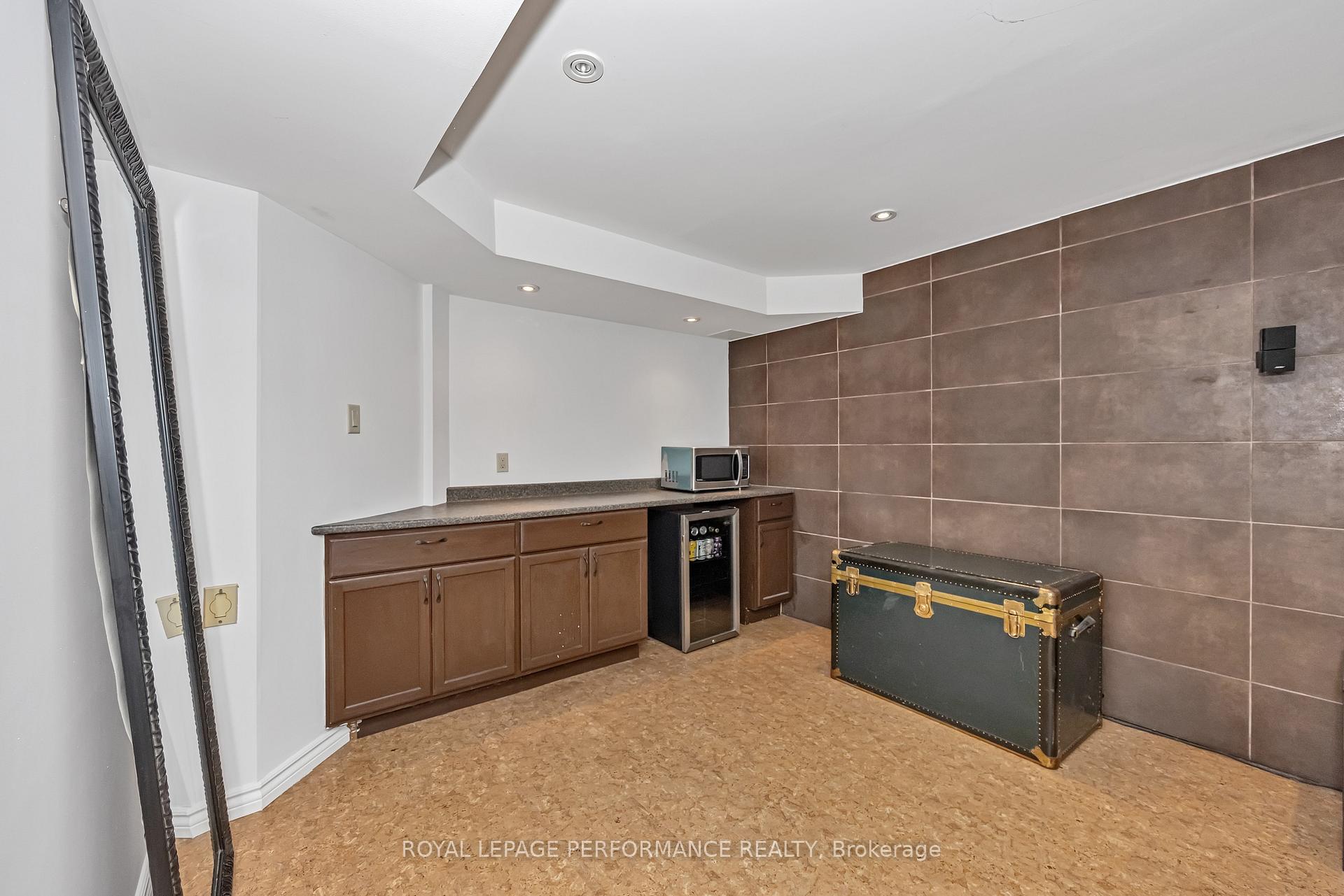 Photo 24 of 1756 Windflower Way, Ottawa, Chapel Hill — HOMEH