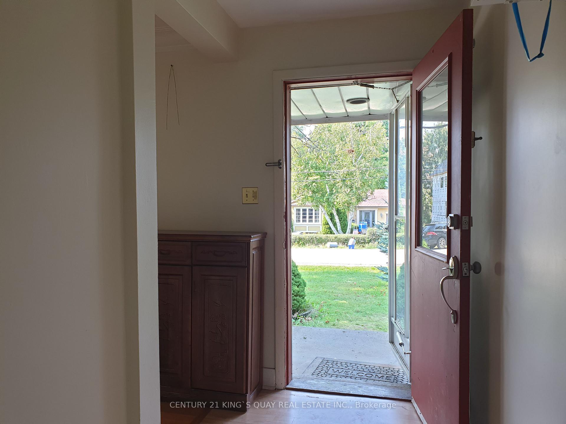 Photo 5 of 15 Grandview Boulevard, Markham, Bullock — HOMEH