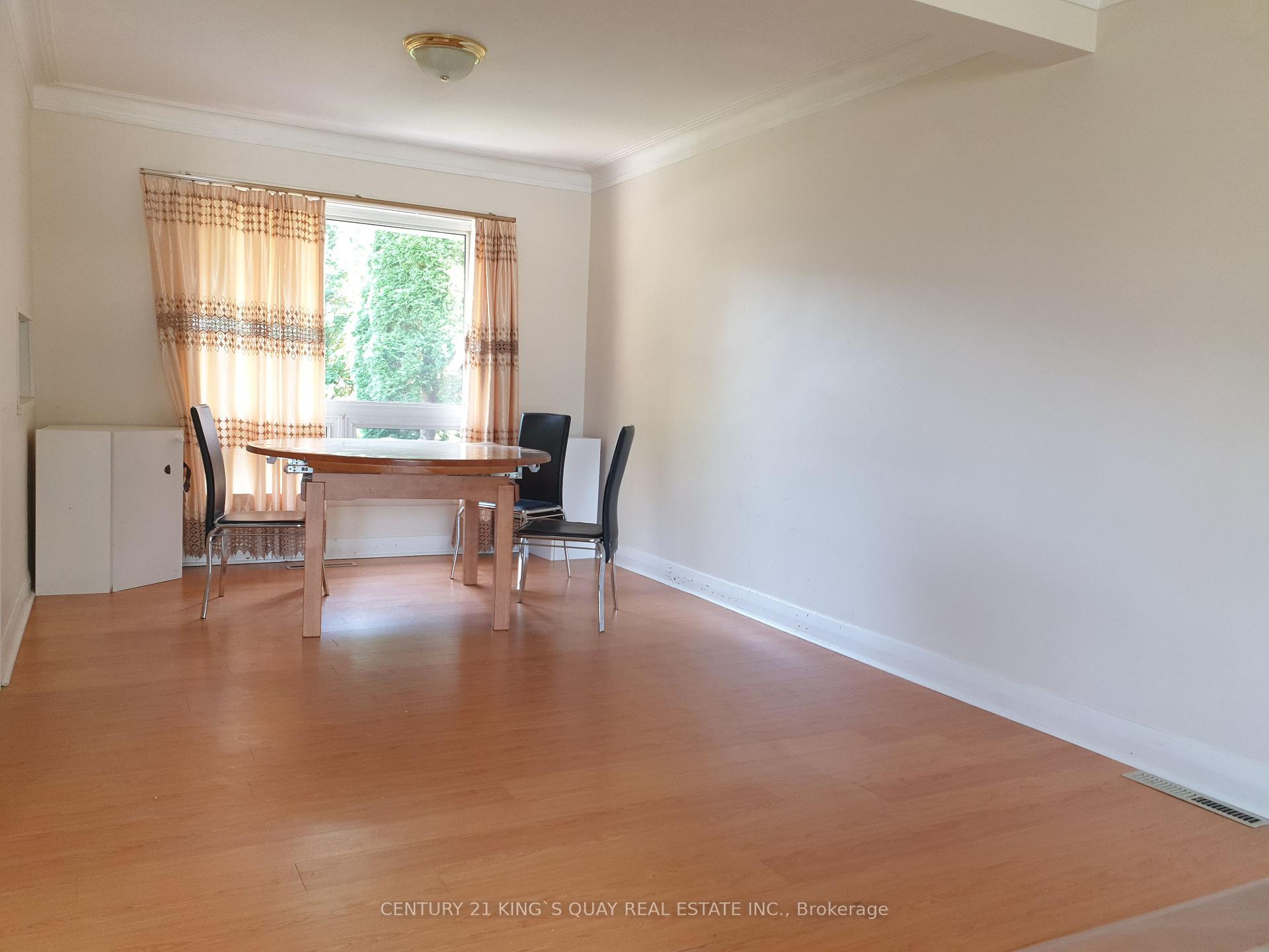 Photo 9 of 15 Grandview Boulevard, Markham, Bullock — HOMEH