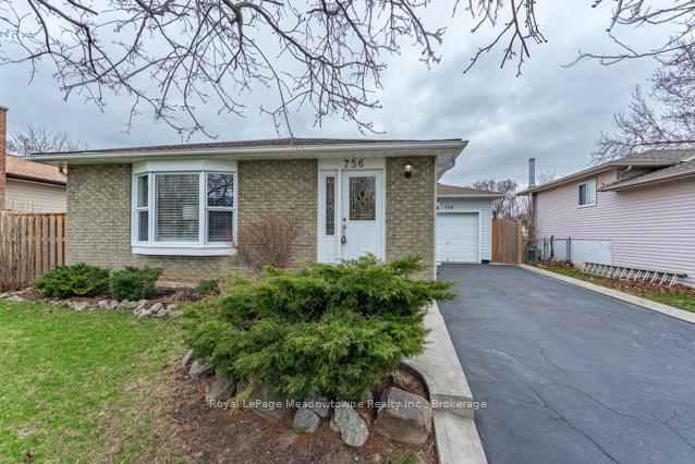 Photo 2 of 756 Mackenzie Drive, Milton, Dorset Park — HOMEH