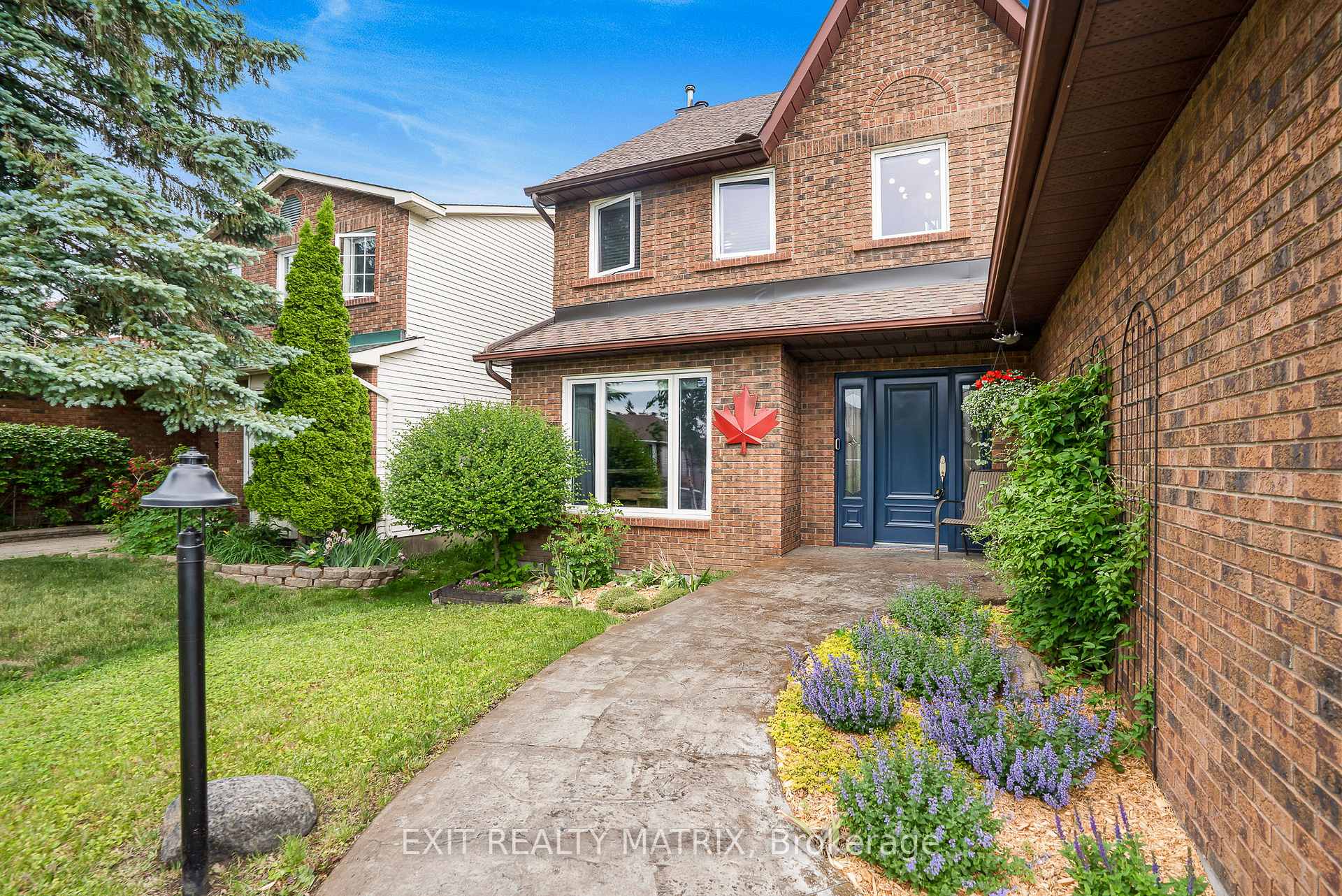 Photo 3 of 1690 Caminiti Crescent, Ottawa, Fallingbrook/Pineridge — HOMEH