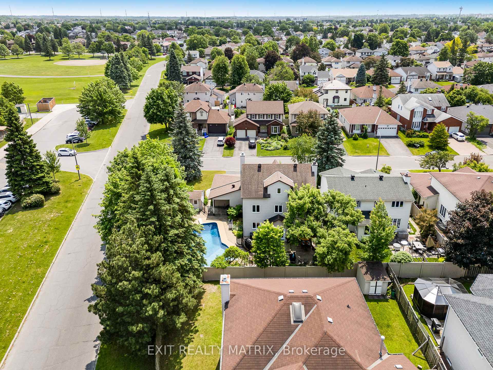 Photo 45 of 1690 Caminiti Crescent, Ottawa, Fallingbrook/Pineridge — HOMEH