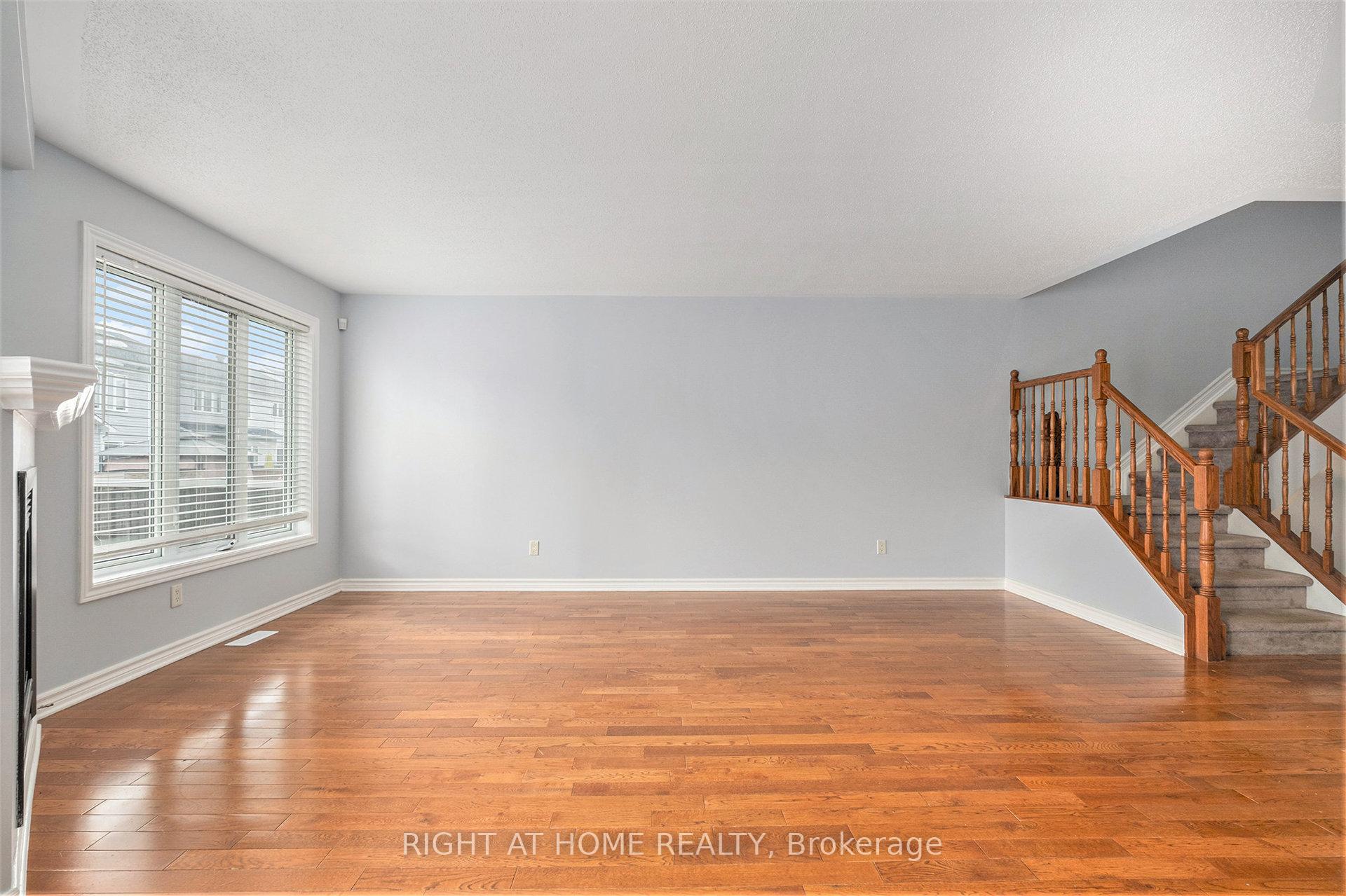 Photo 7 of 352 Selene Way, Ottawa, Avalon East — HOMEH