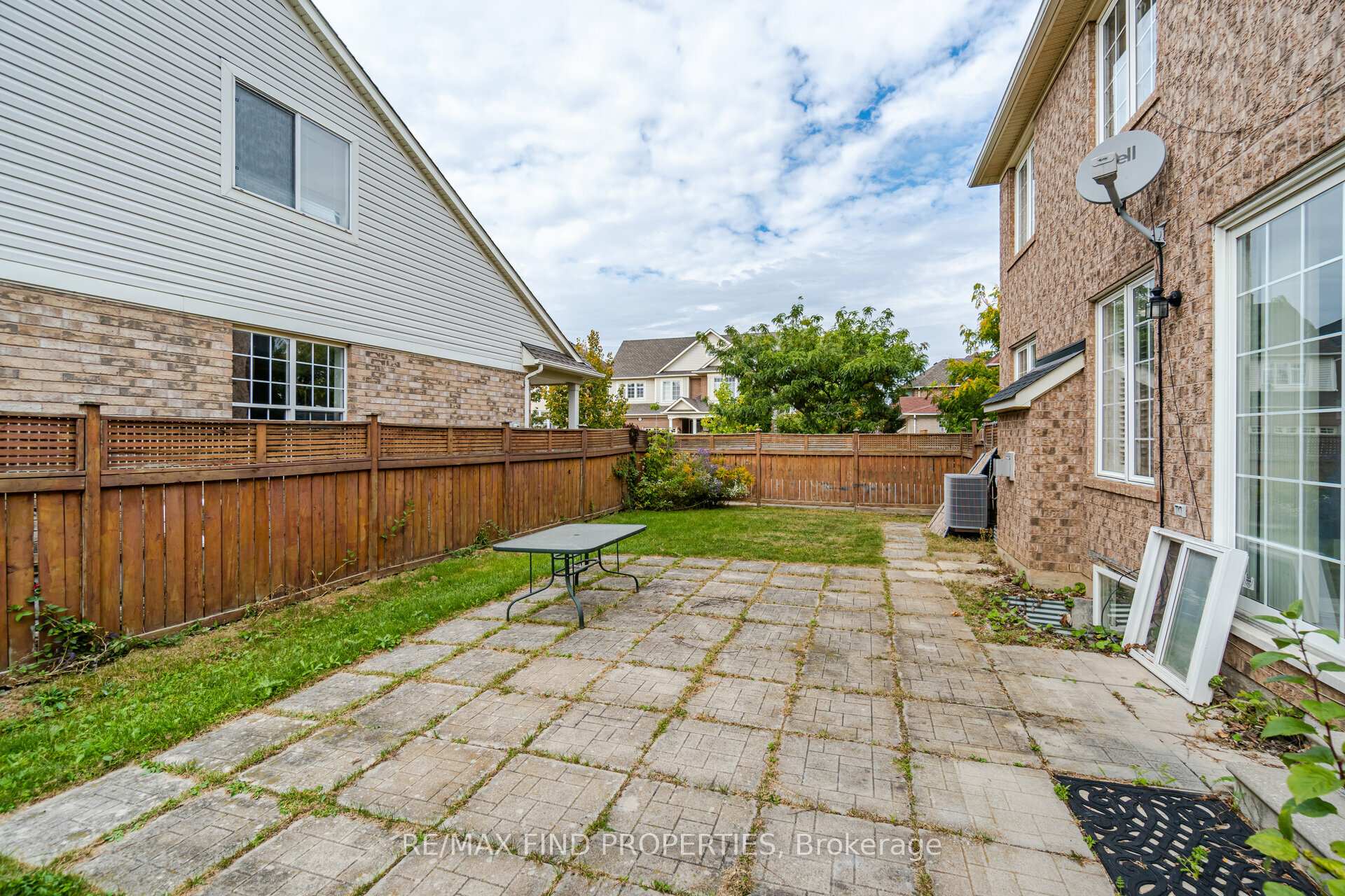 Photo 39 of Unit UPPER, 688 Trudeau Drive, Milton, Beaty — HOMEH