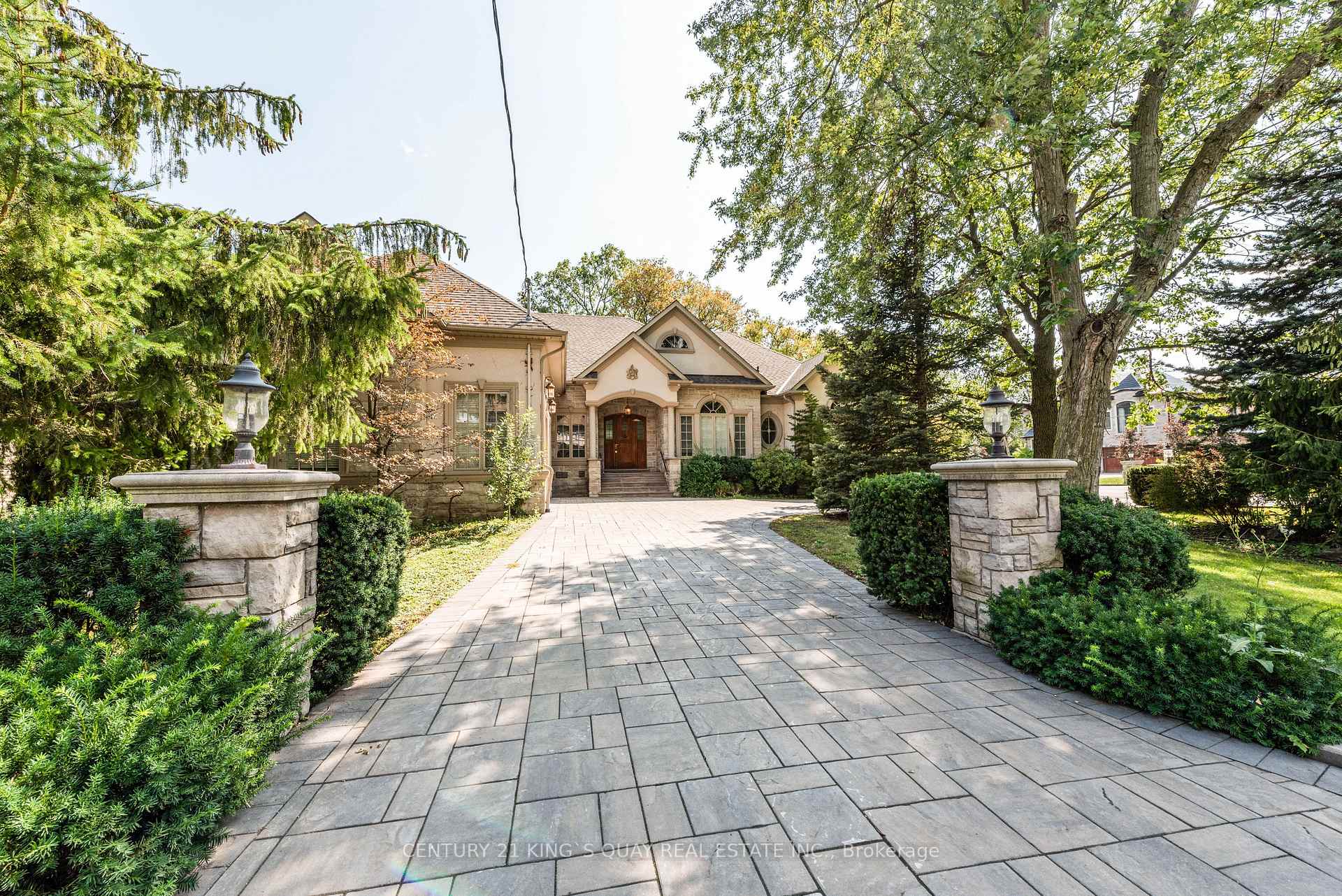 Photo 1 of Unit LL1, 1 River Bend Road, Markham, Village Green-South Unionville — HOMEH