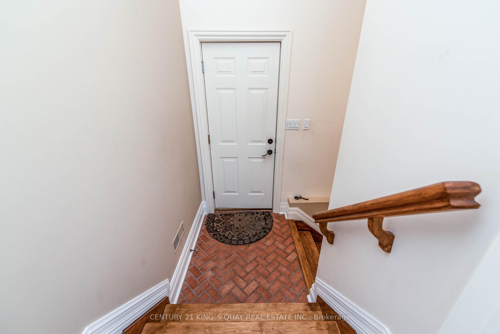 Photo 3 of Unit LL1, 1 River Bend Road, Markham, Village Green-South Unionville — HOMEH