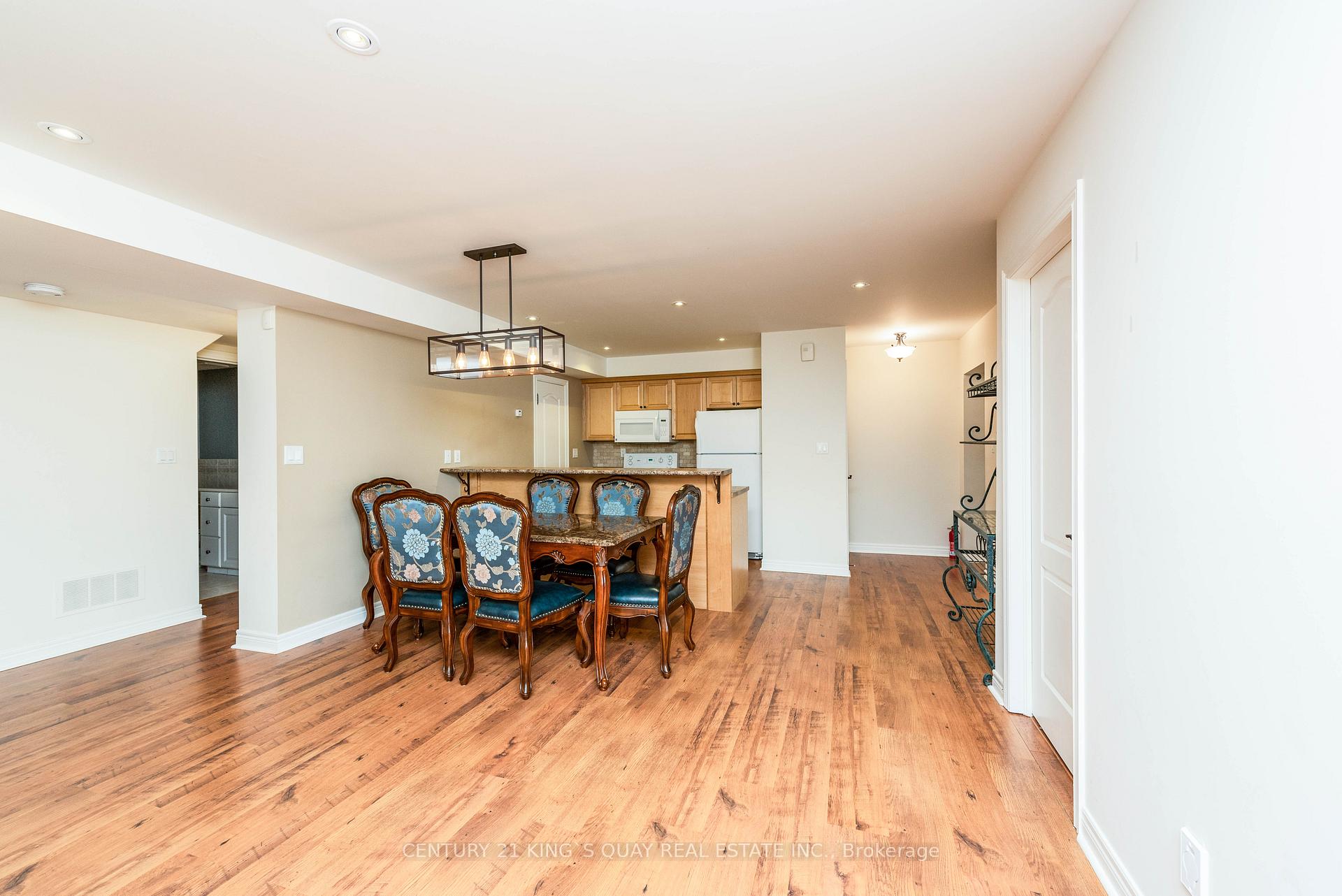 Photo 11 of Unit LL1, 1 River Bend Road, Markham, Village Green-South Unionville — HOMEH