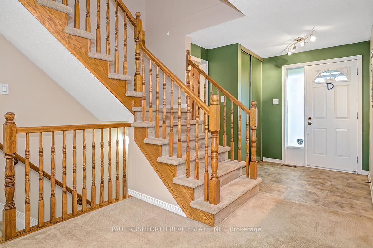 Photo 3 of 515 Harrowsmith Way, Ottawa, Fallingbrook/Gardenway South — HOMEH