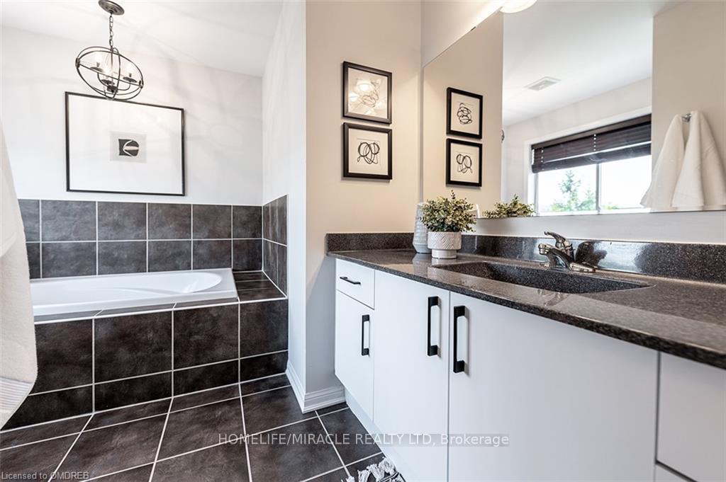 Photo 18 of 547 Hood Terrace, Milton, Coates — HOMEH