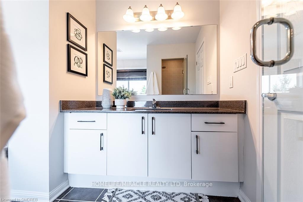 Photo 13 of 547 Hood Terrace, Milton, Coates — HOMEH