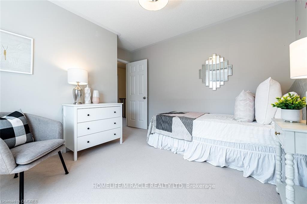 Photo 16 of 547 Hood Terrace, Milton, Coates — HOMEH