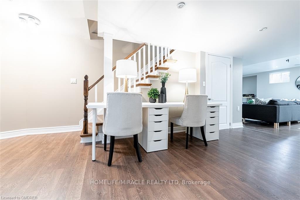 Photo 23 of 547 Hood Terrace, Milton, Coates — HOMEH