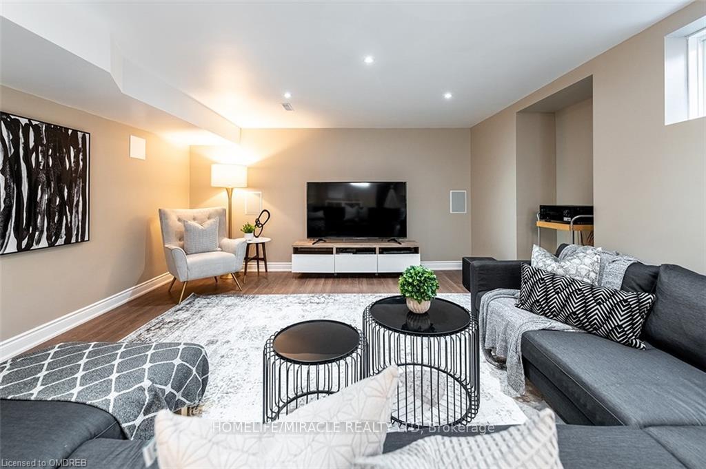 Photo 26 of 547 Hood Terrace, Milton, Coates — HOMEH