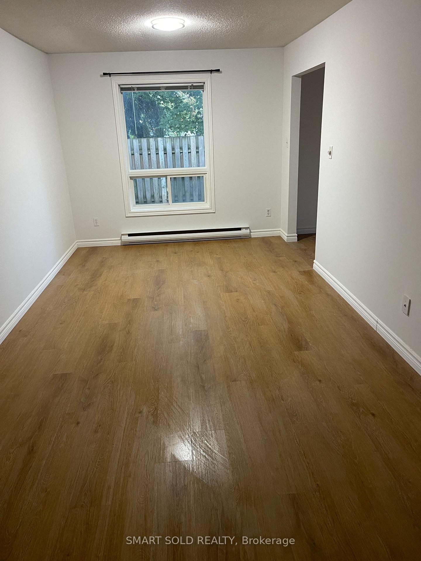 Photo 6 of Unit 6, 450 Bristol Crescent, Oshawa, Vanier — HOMEH