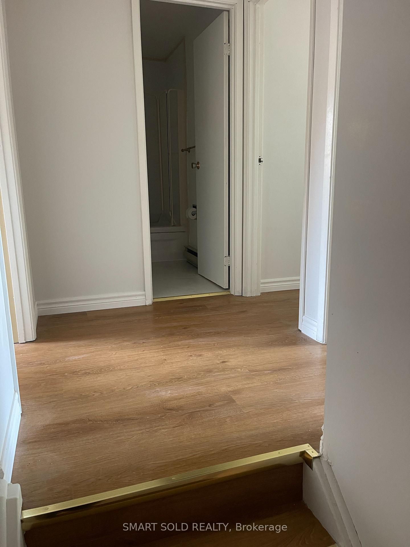 Photo 12 of Unit 6, 450 Bristol Crescent, Oshawa, Vanier — HOMEH