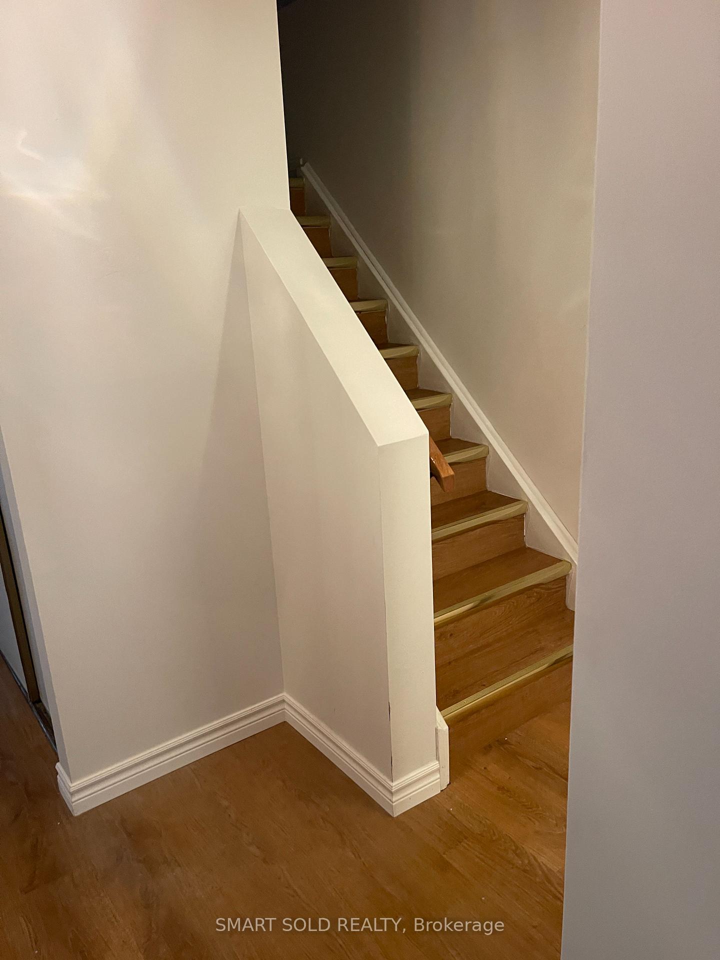 Photo 13 of Unit 6, 450 Bristol Crescent, Oshawa, Vanier — HOMEH