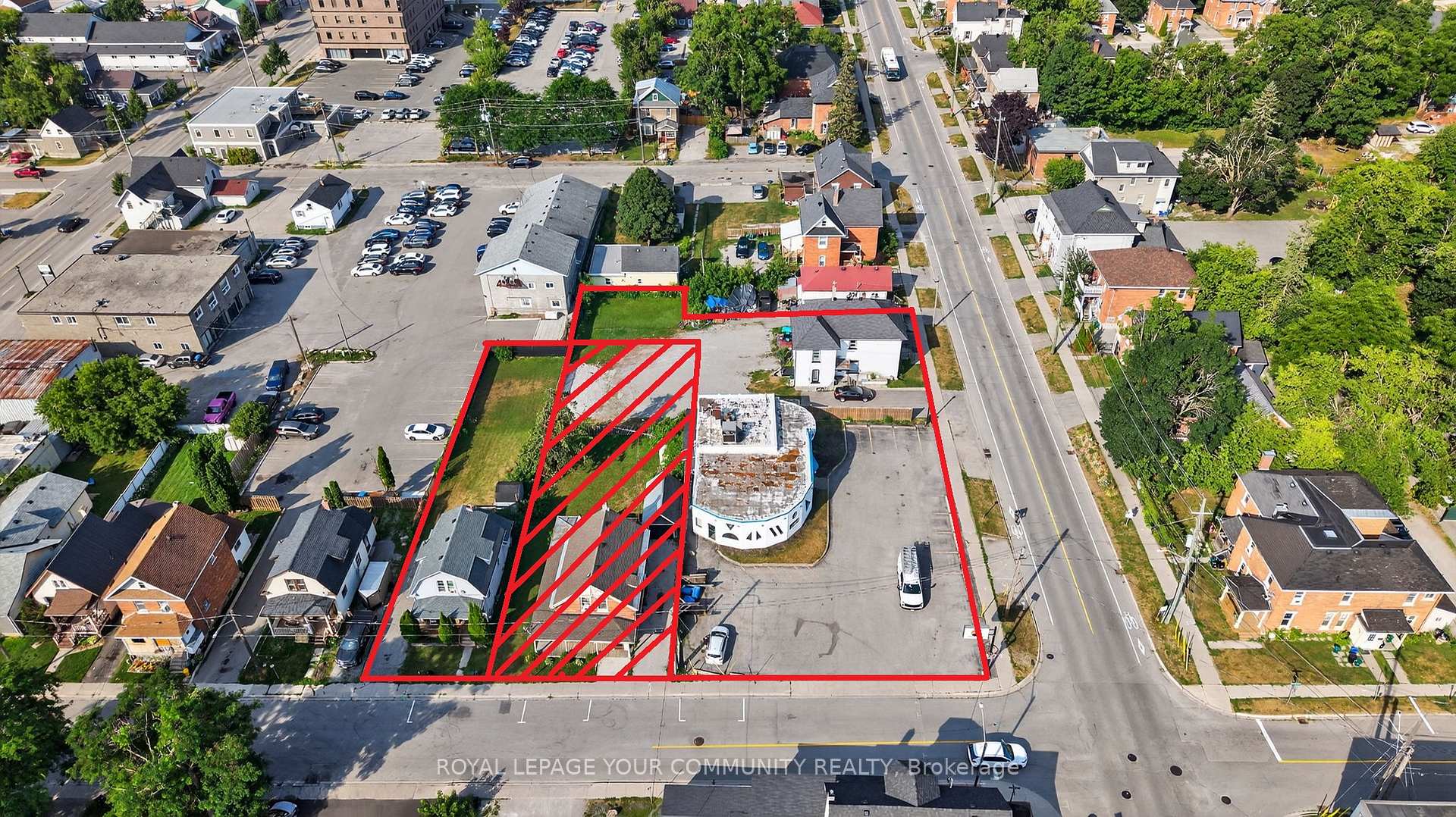 Photo 1 of 11 Albert Street S, Orillia — HOMEH