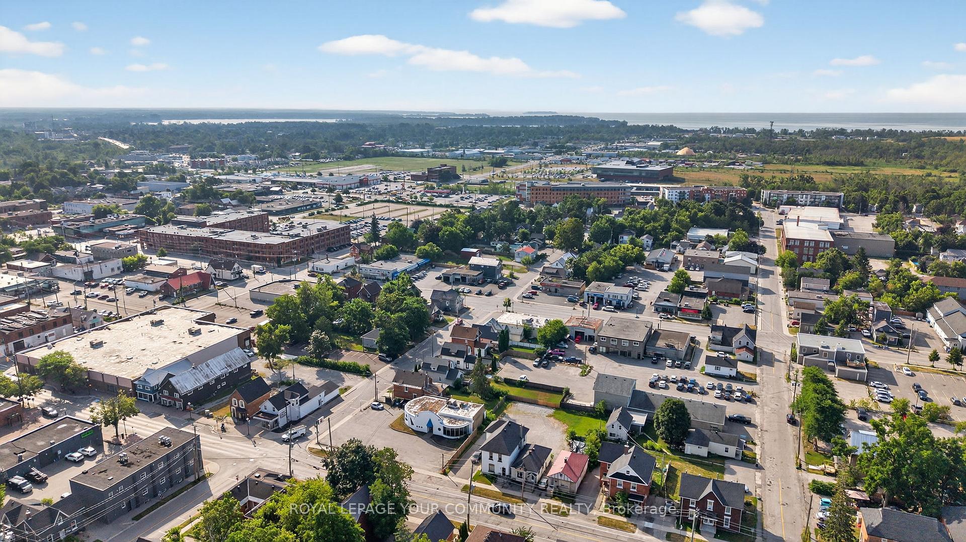 Photo 9 of 11 Albert Street S, Orillia — HOMEH