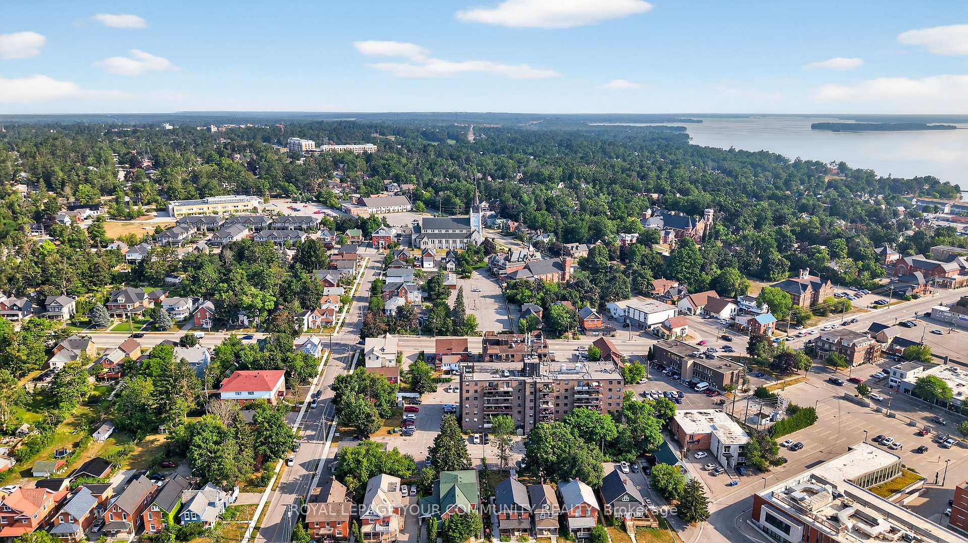 Photo 16 of 11 Albert Street S, Orillia — HOMEH