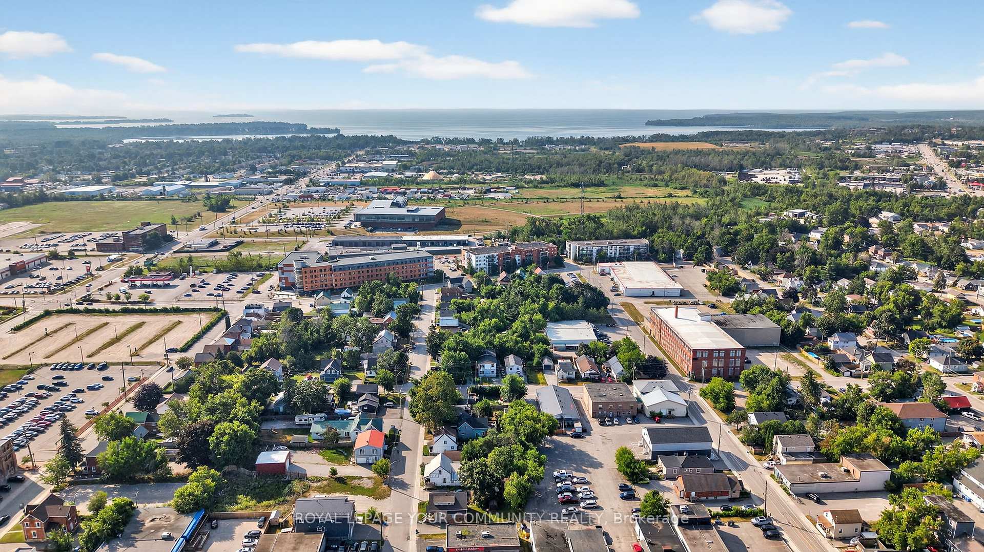 Photo 18 of 11 Albert Street S, Orillia — HOMEH