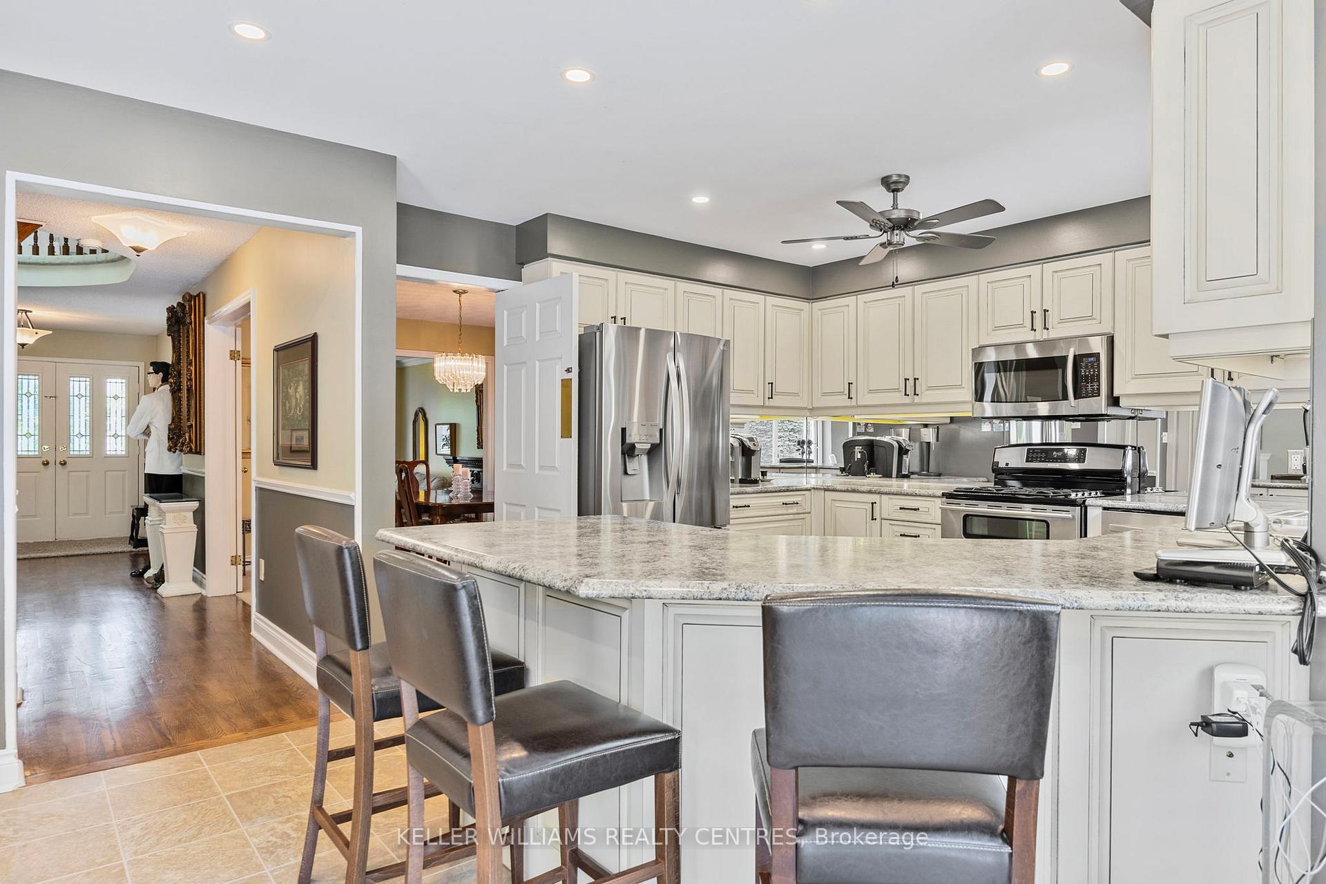 Photo 10 of 312 Mccaffrey Road, Newmarket, Glenway Estates — HOMEH