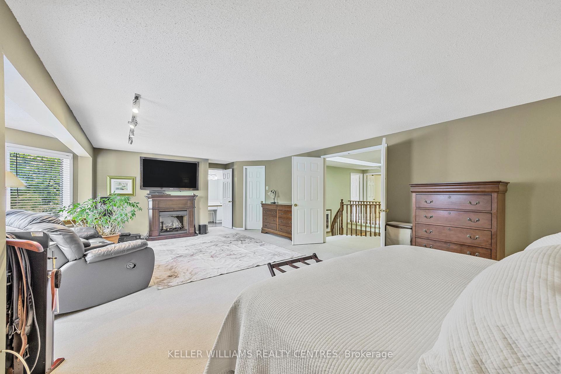Photo 20 of 312 Mccaffrey Road, Newmarket, Glenway Estates — HOMEH