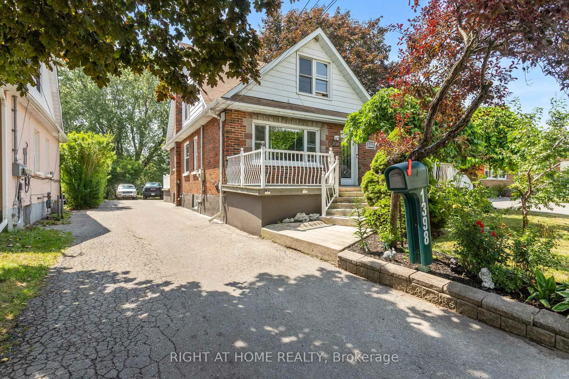 Photo 1 of 1398 Simcoe Street S, Oshawa, Lakeview — HOMEH