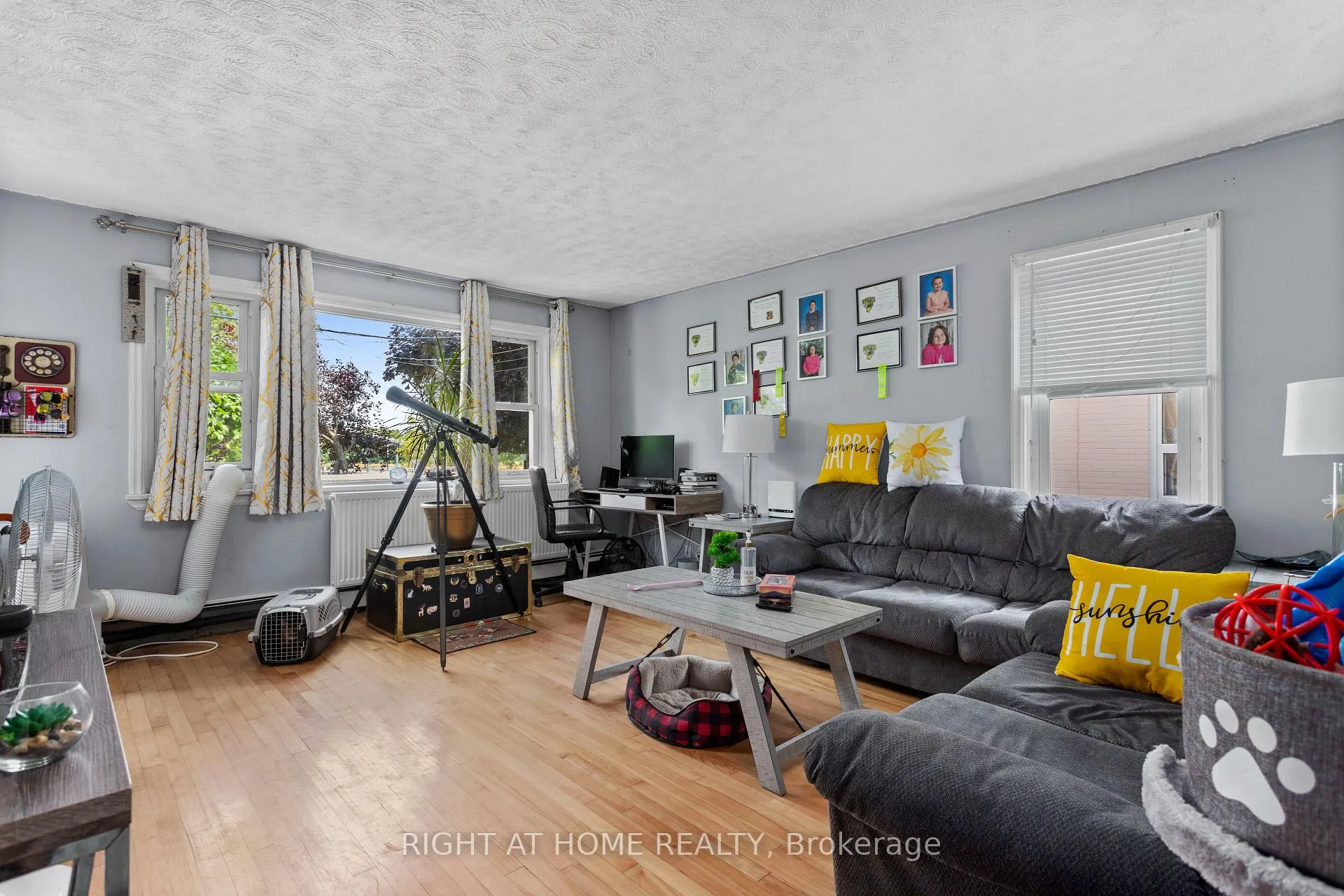 Photo 4 of 1398 Simcoe Street S, Oshawa, Lakeview — HOMEH