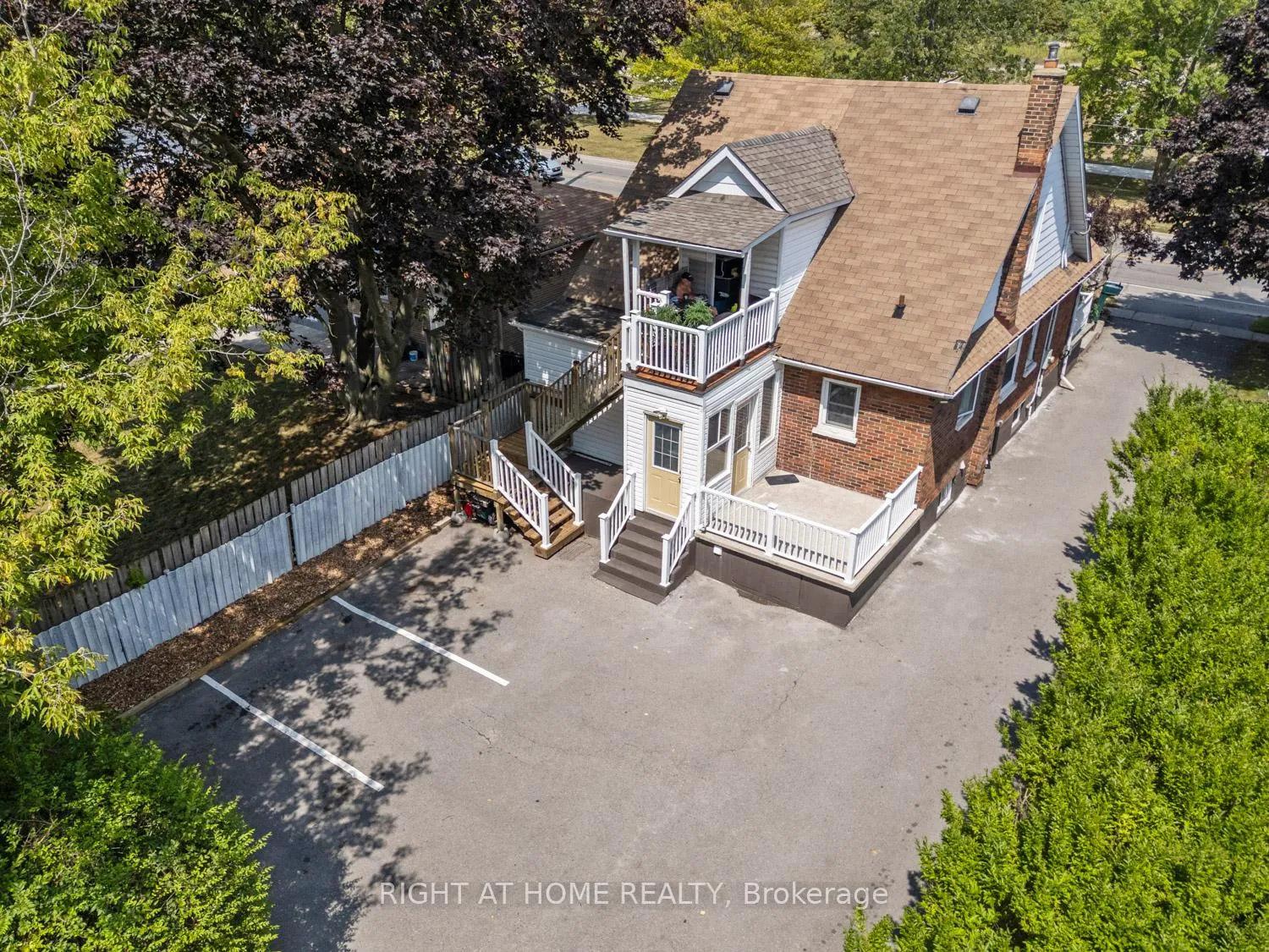 Photo 14 of 1398 Simcoe Street S, Oshawa, Lakeview — HOMEH