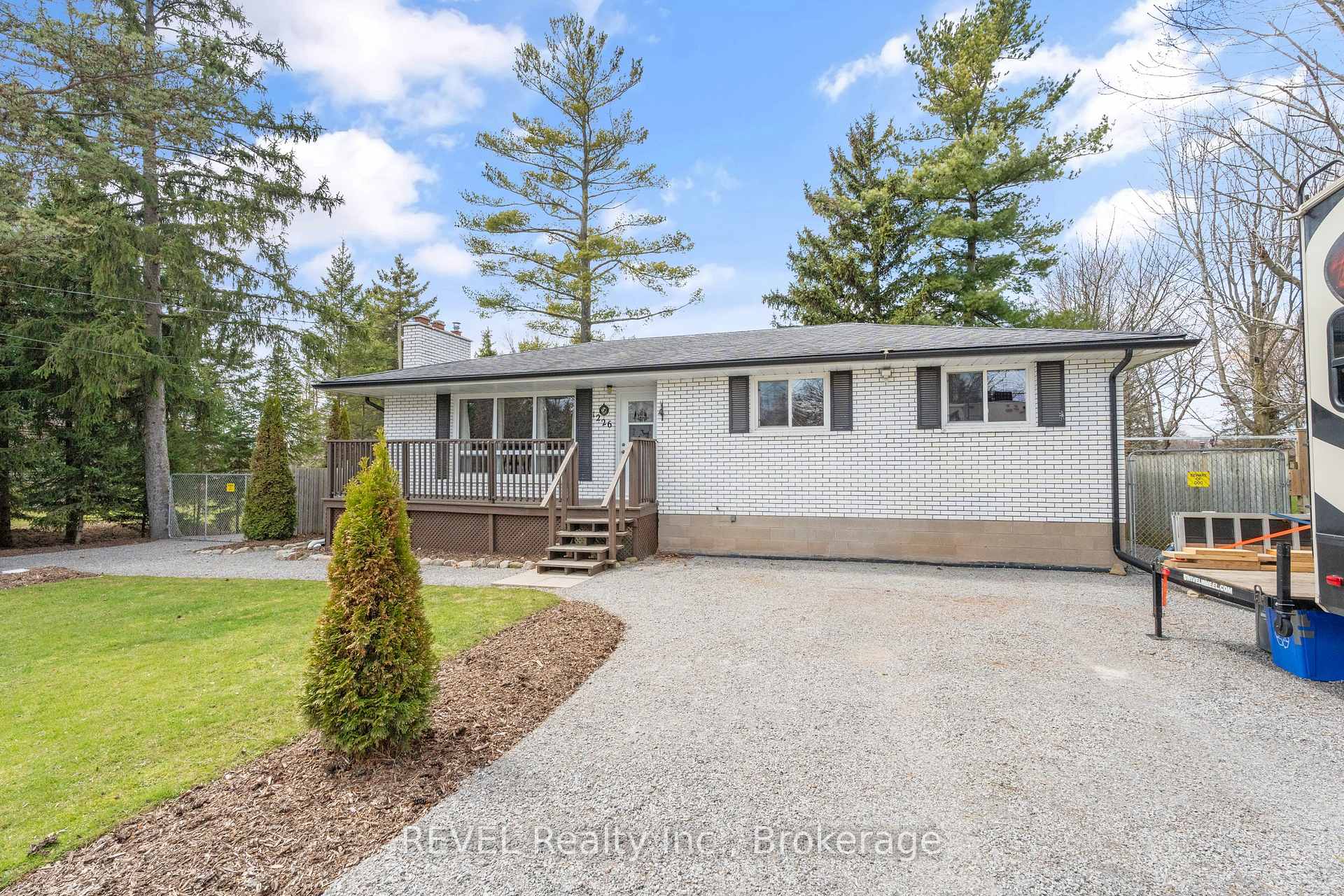 Photo 4 of 1226 Maple Street, Pelham, Fenwick — HOMEH