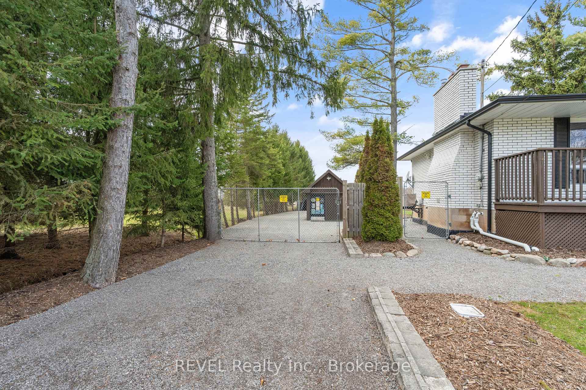 Photo 6 of 1226 Maple Street, Pelham, Fenwick — HOMEH
