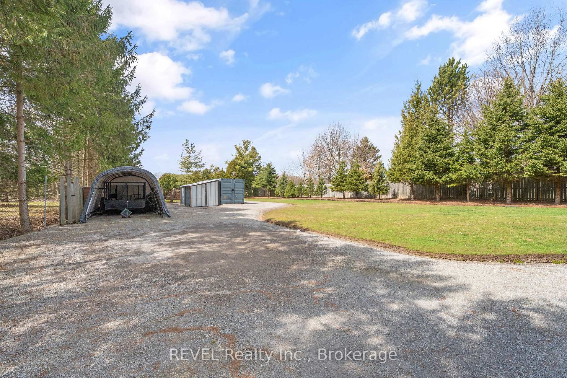 Photo 33 of 1226 Maple Street, Pelham, Fenwick — HOMEH