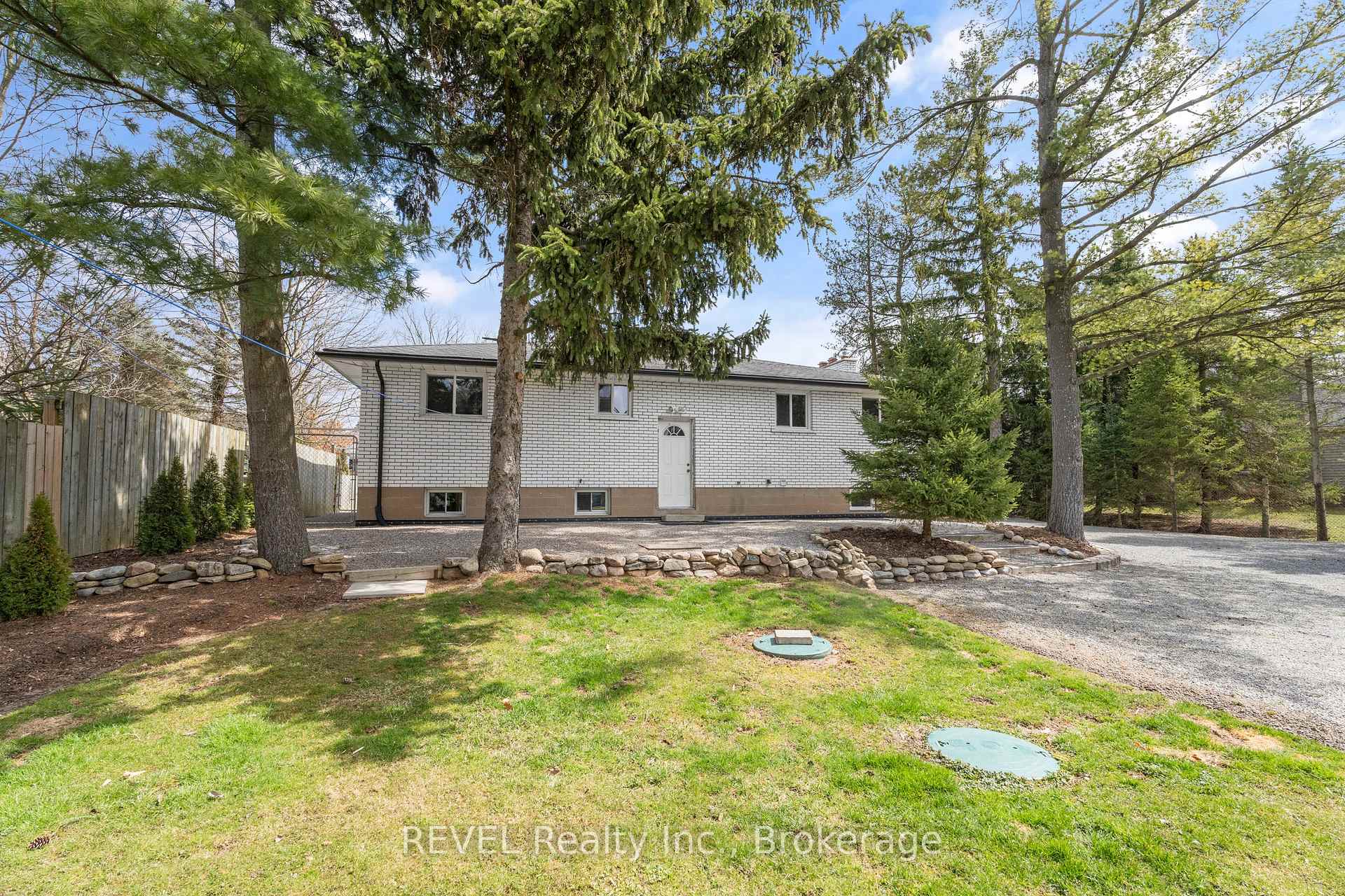 Photo 35 of 1226 Maple Street, Pelham, Fenwick — HOMEH
