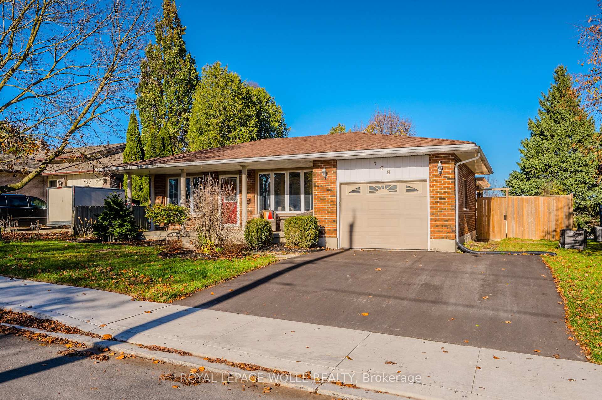 Photo 2 of 769 John Street W, North Perth, Listowel — HOMEH