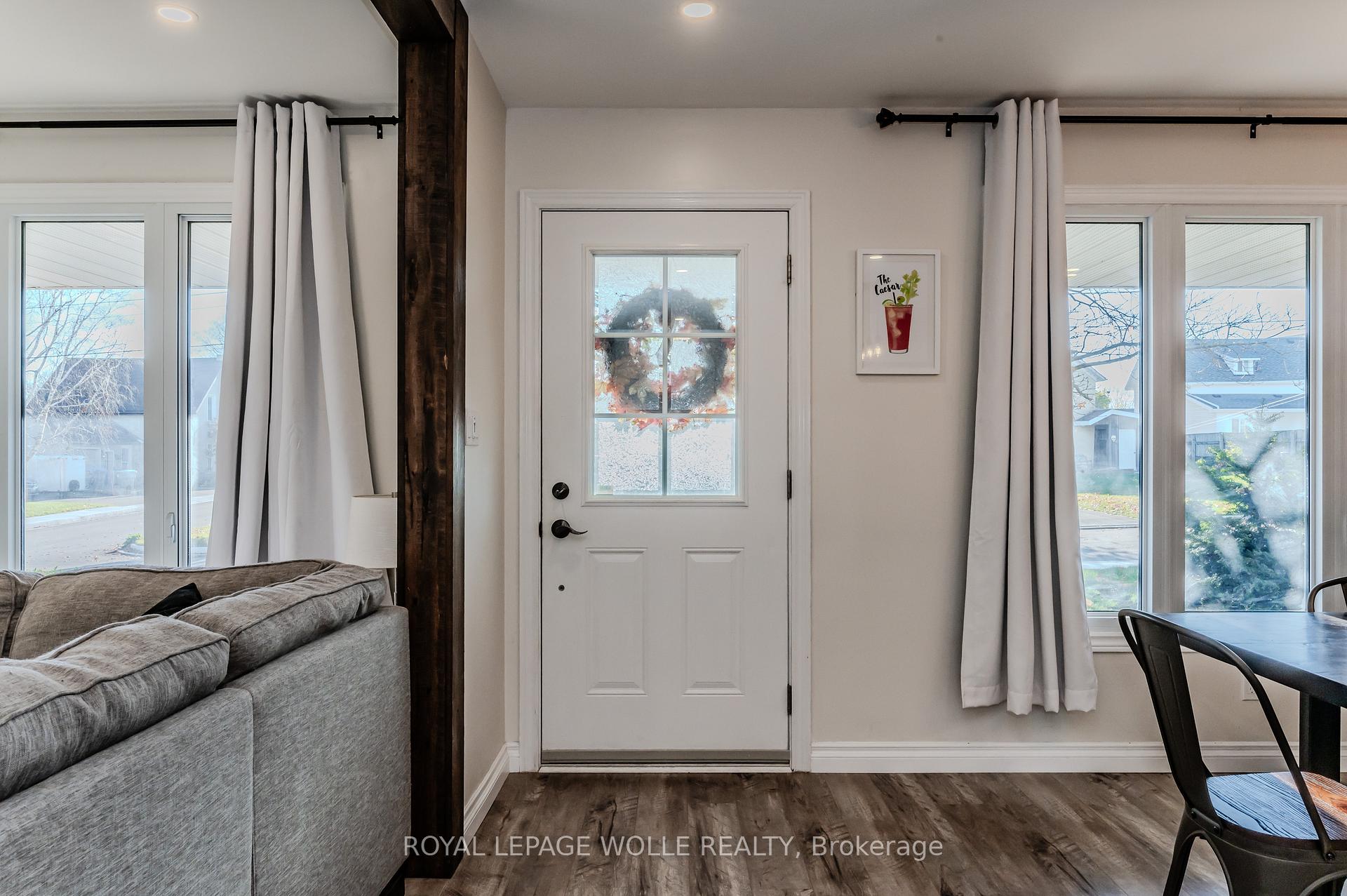 Photo 4 of 769 John Street W, North Perth, Listowel — HOMEH