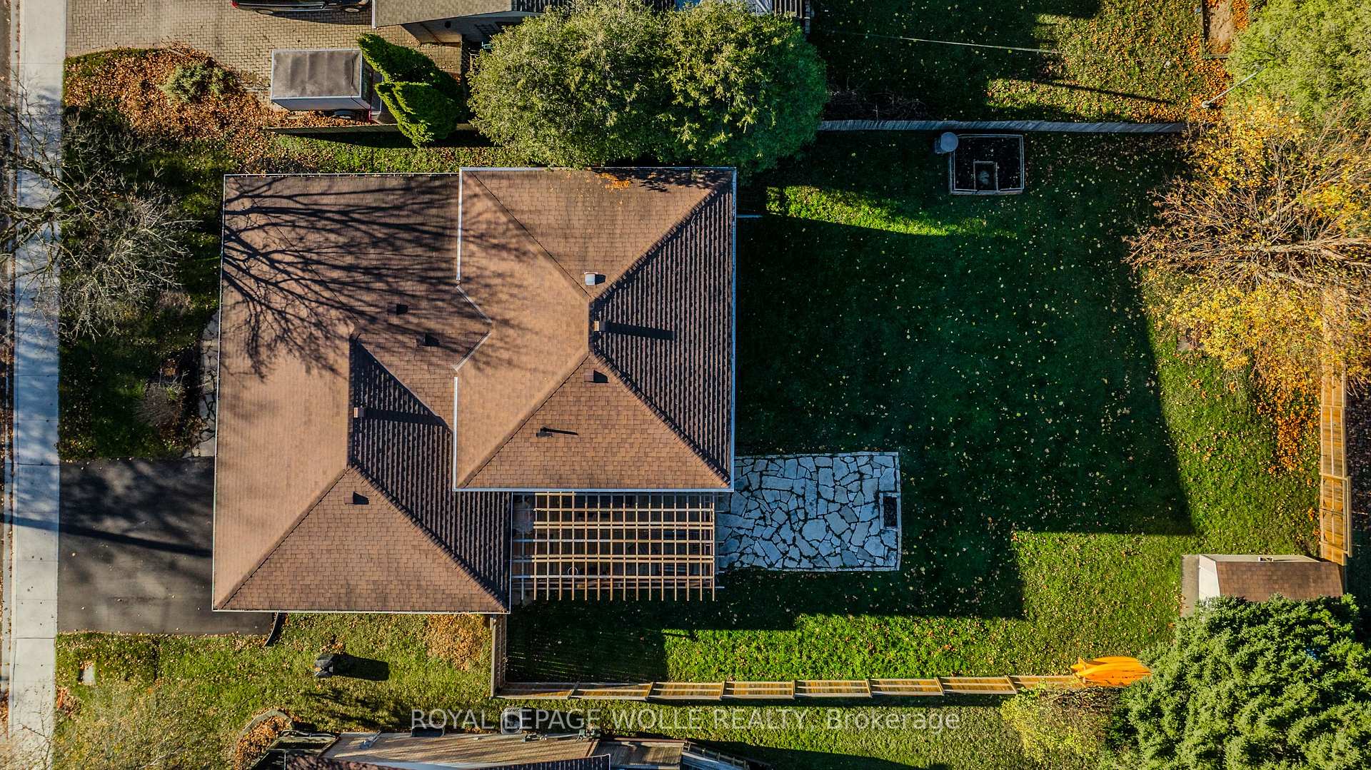 Photo 35 of 769 John Street W, North Perth, Listowel — HOMEH