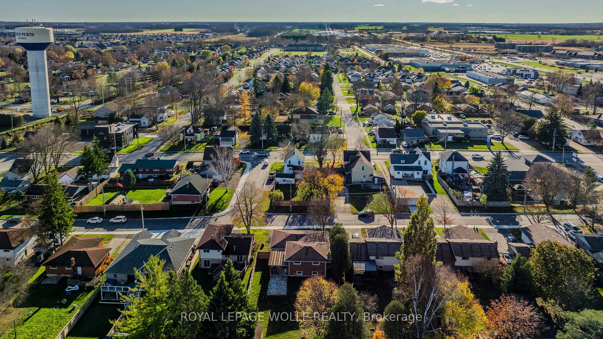 Photo 36 of 769 John Street W, North Perth, Listowel — HOMEH