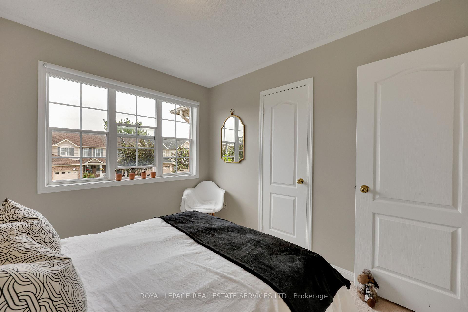 Photo 12 of 1627 Cartwright Crescent, Milton, Clarke — HOMEH