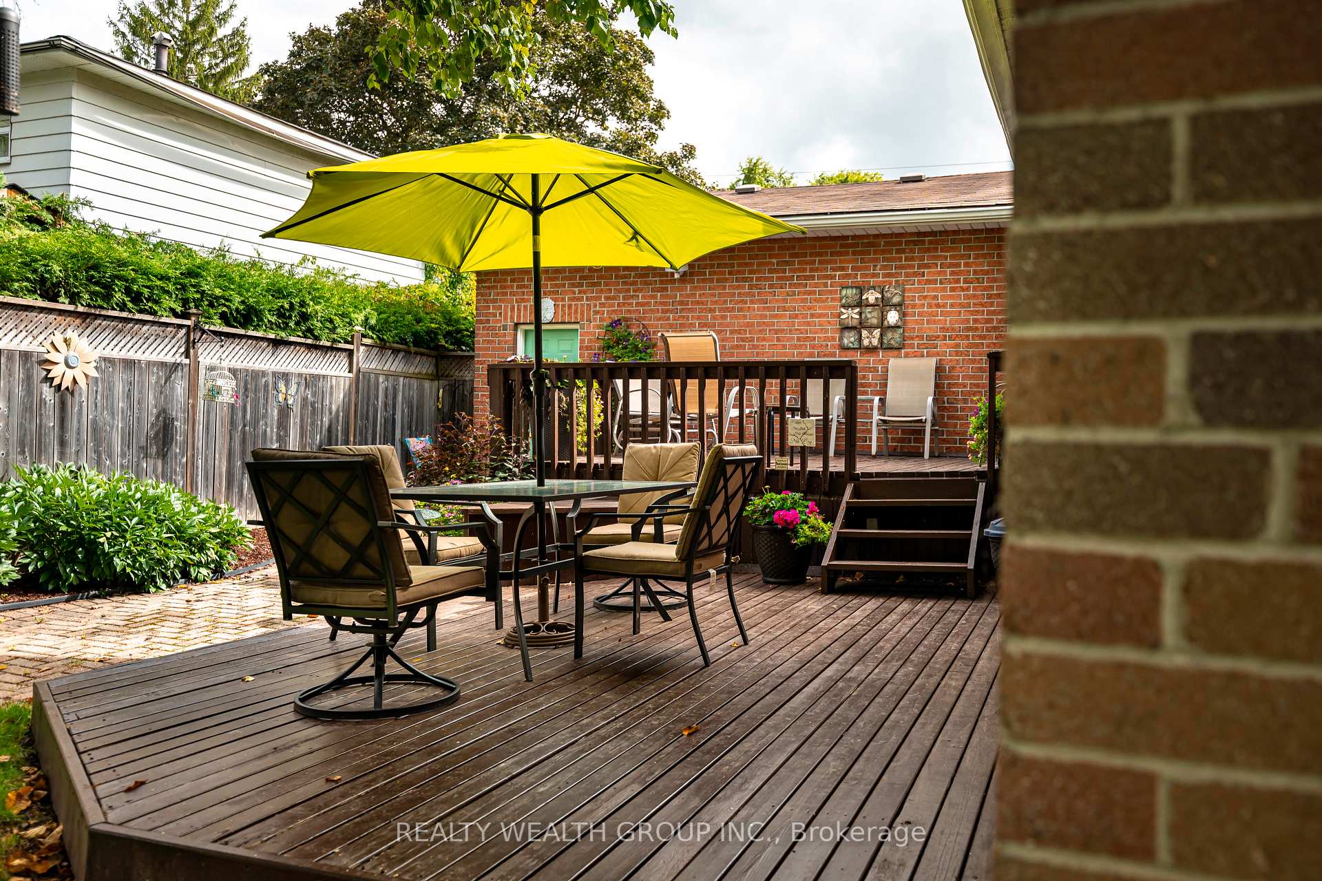 Photo 10 of 86 Alexander Road W, Newmarket, Gorham-College Manor — HOMEH