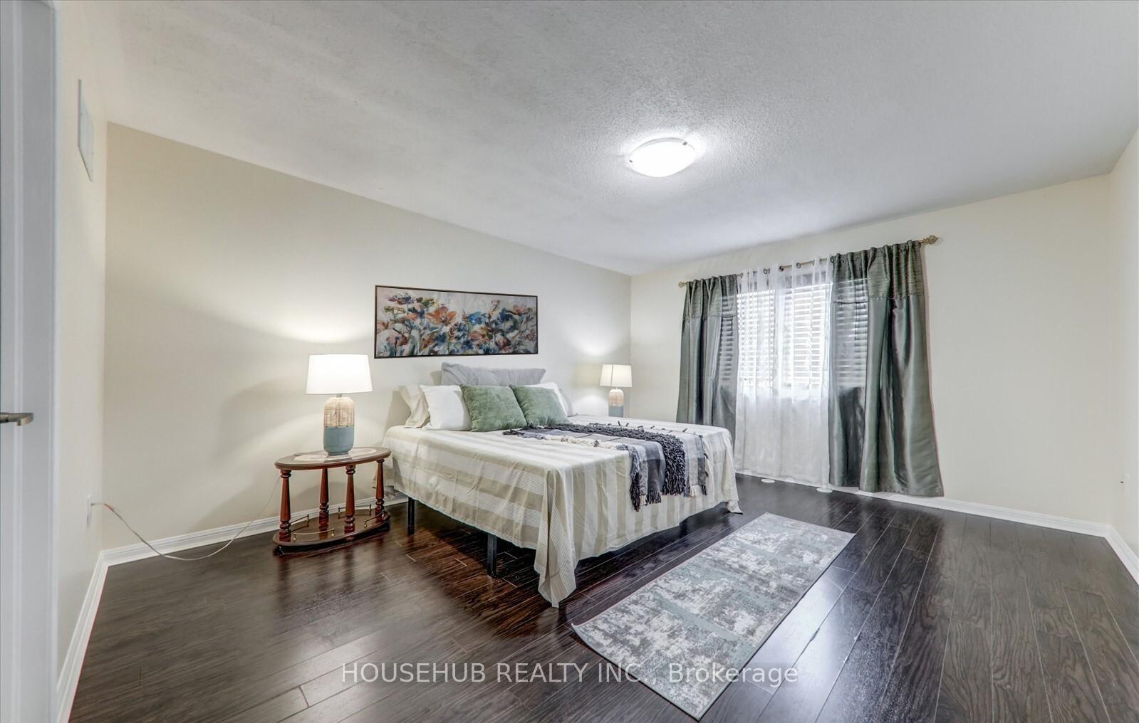 Photo 2 of 697 Ambroise Crescent, Milton, Coates — HOMEH