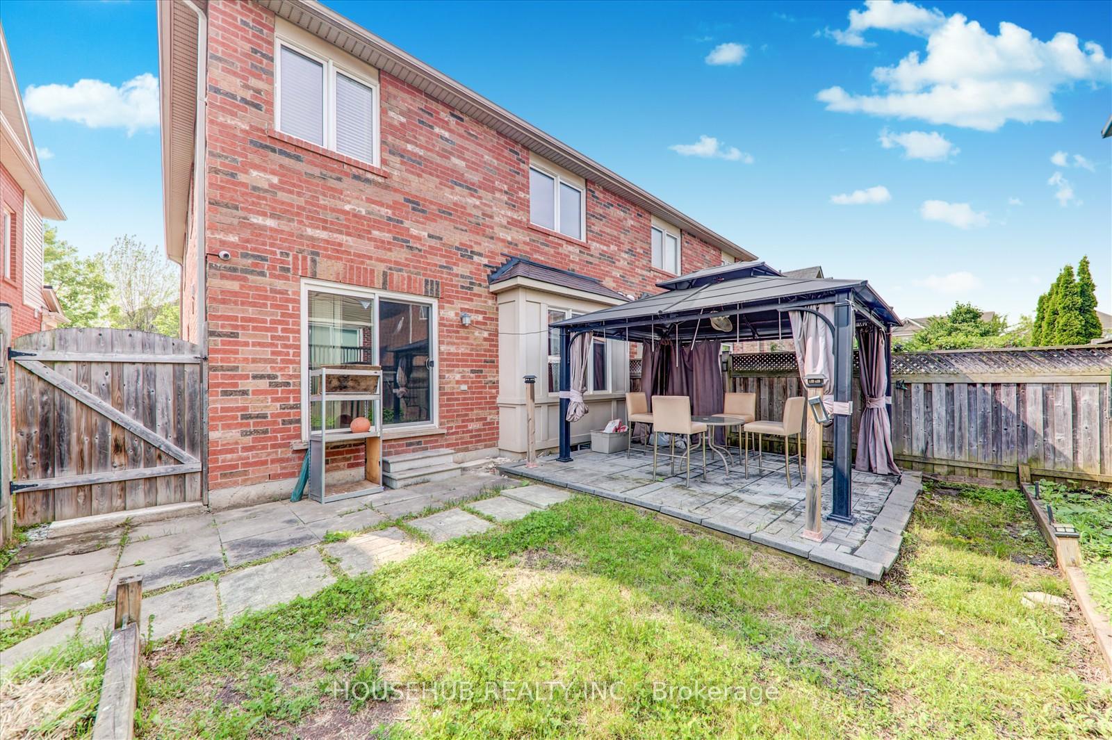 Photo 27 of 697 Ambroise Crescent, Milton, Coates — HOMEH