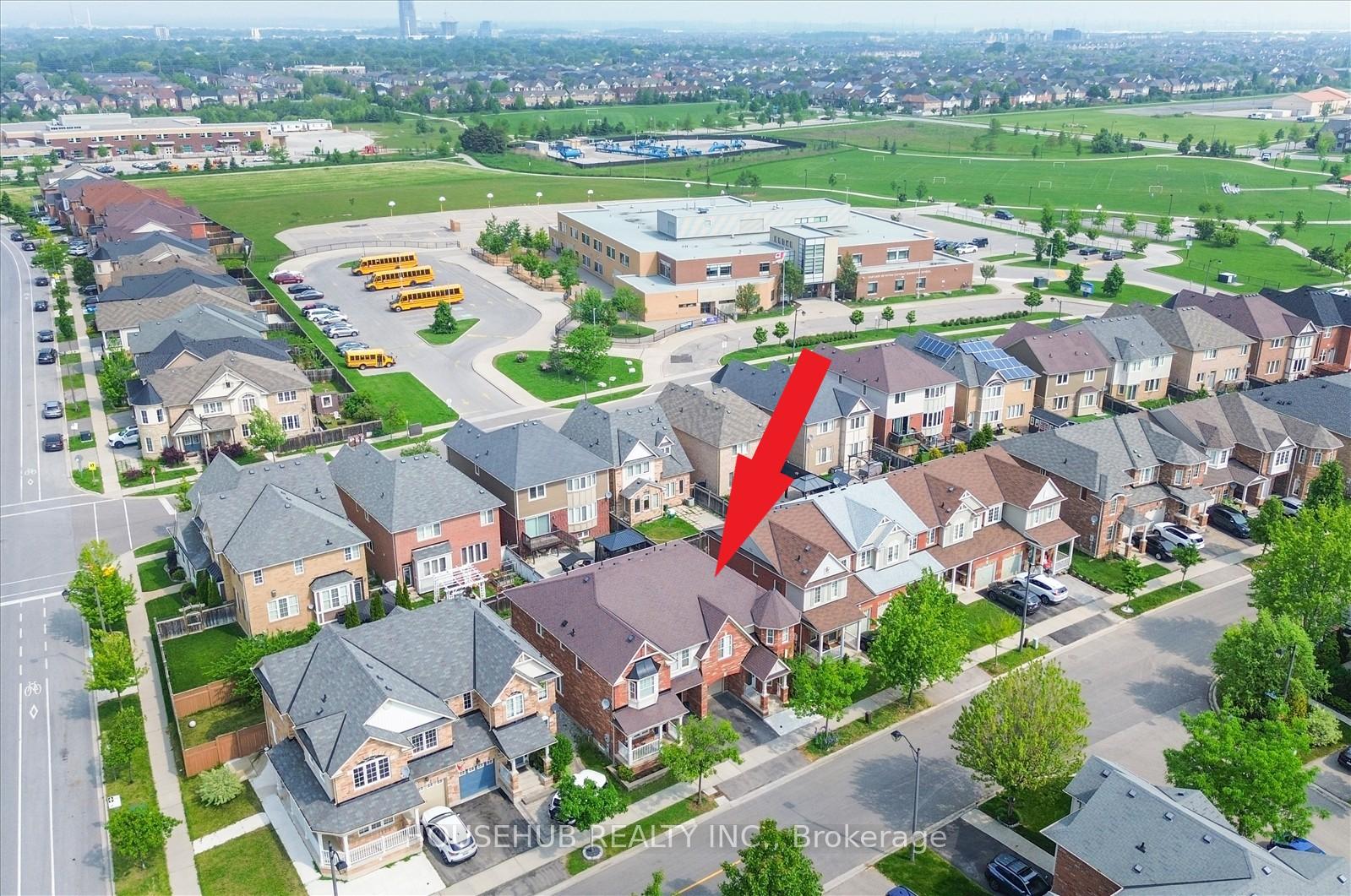 Photo 17 of 697 Ambroise Crescent, Milton, Coates — HOMEH