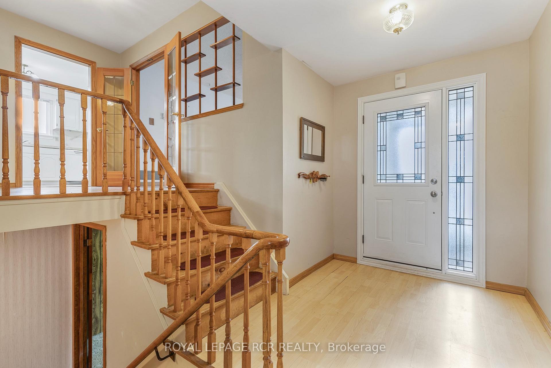 Photo 8 of 43 Mitchell Avenue, New Tecumseth, Alliston — HOMEH