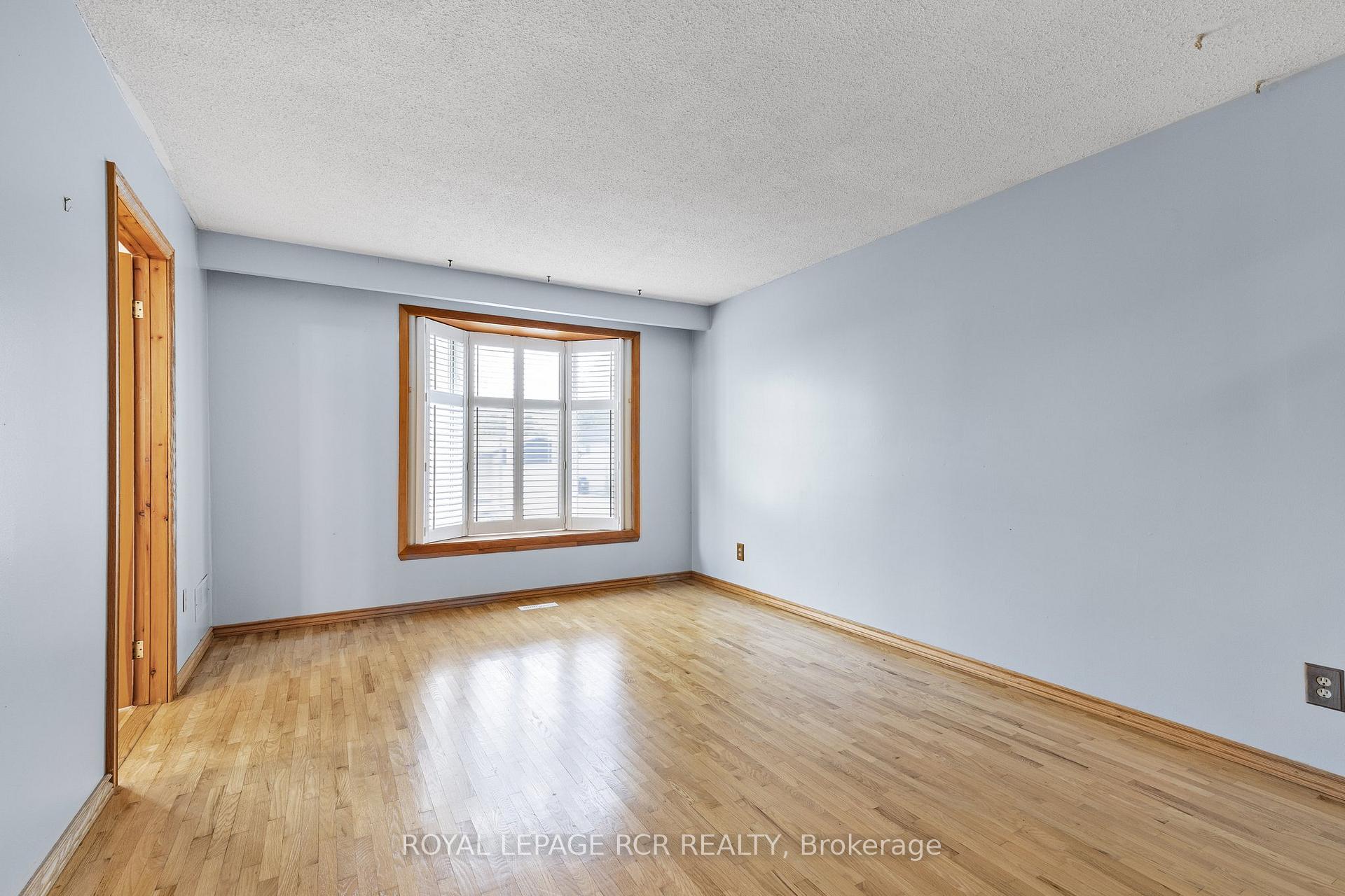 Photo 9 of 43 Mitchell Avenue, New Tecumseth, Alliston — HOMEH