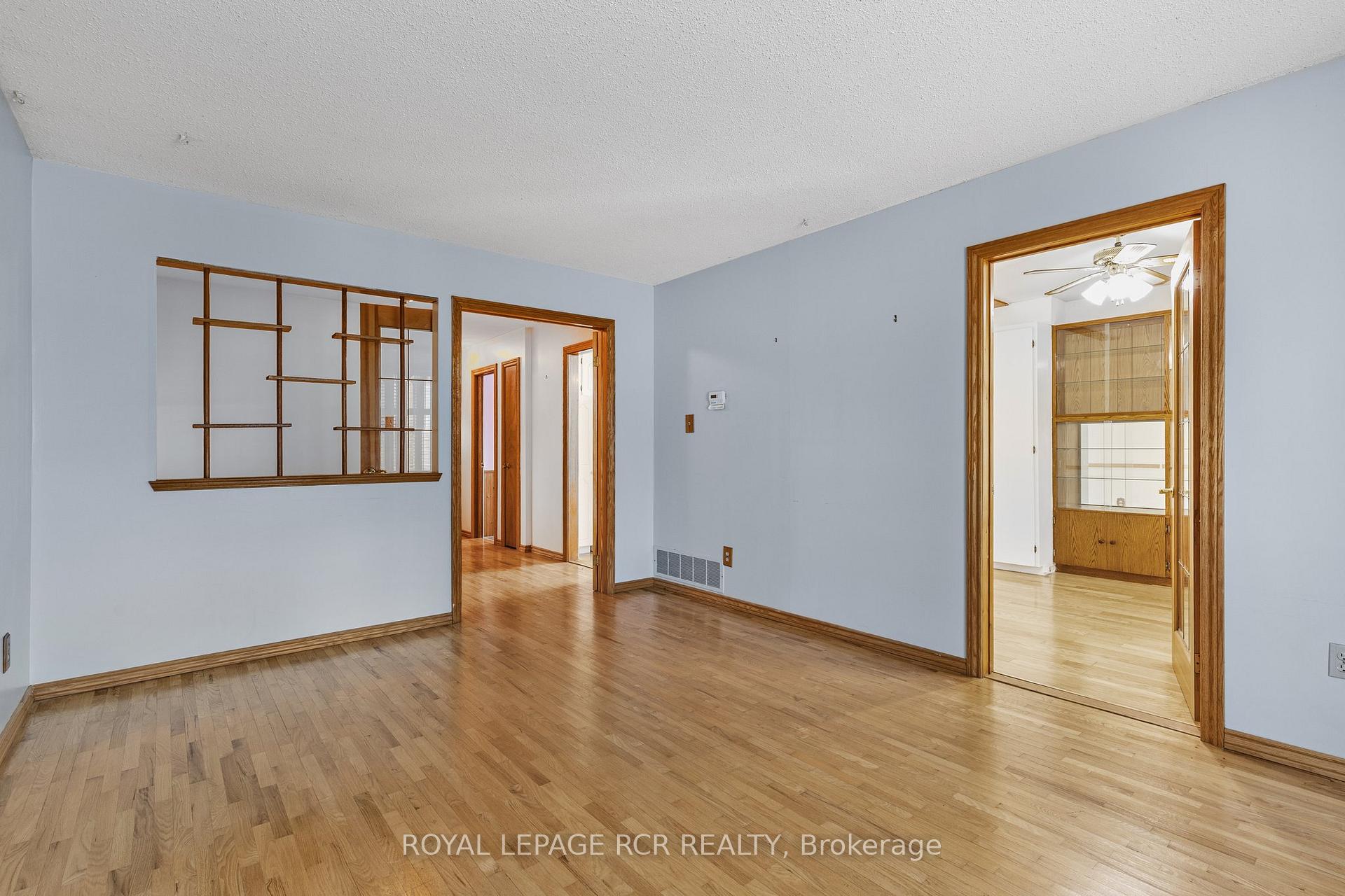 Photo 11 of 43 Mitchell Avenue, New Tecumseth, Alliston — HOMEH