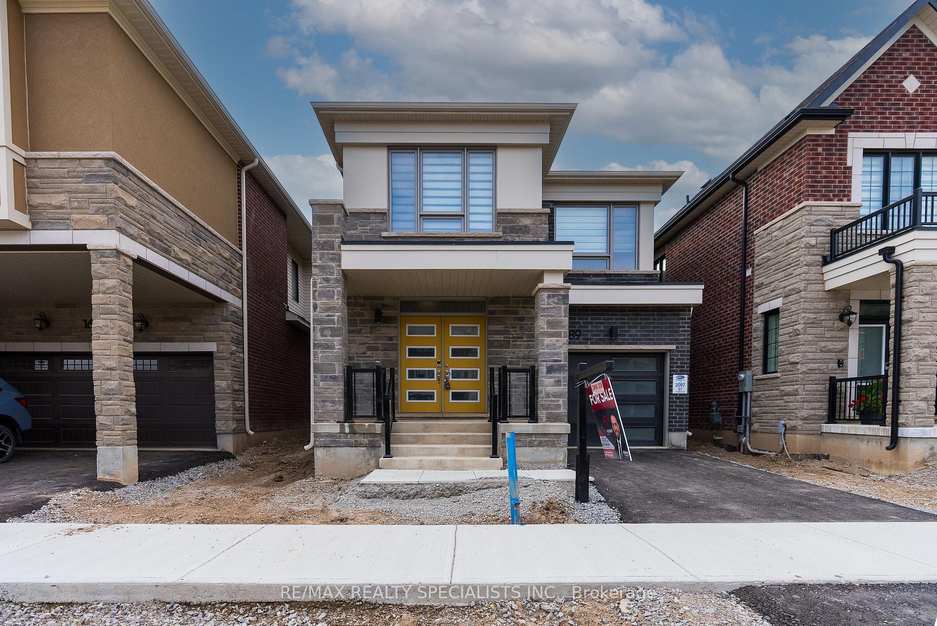 Photo 1 of 1689 Whitlock Avenue, Milton, Bowes — HOMEH