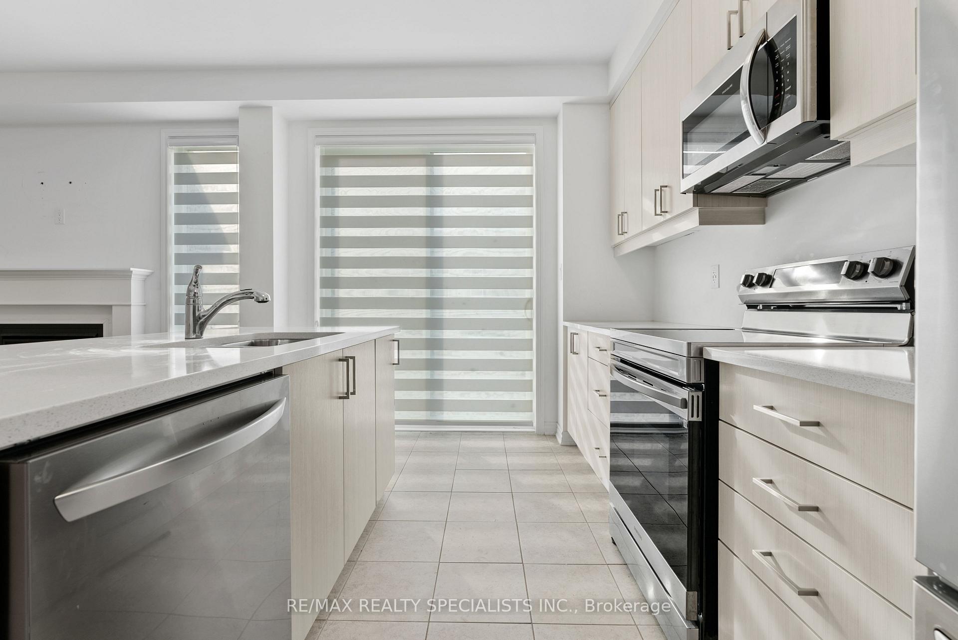 Photo 20 of 1689 Whitlock Avenue, Milton, Bowes — HOMEH