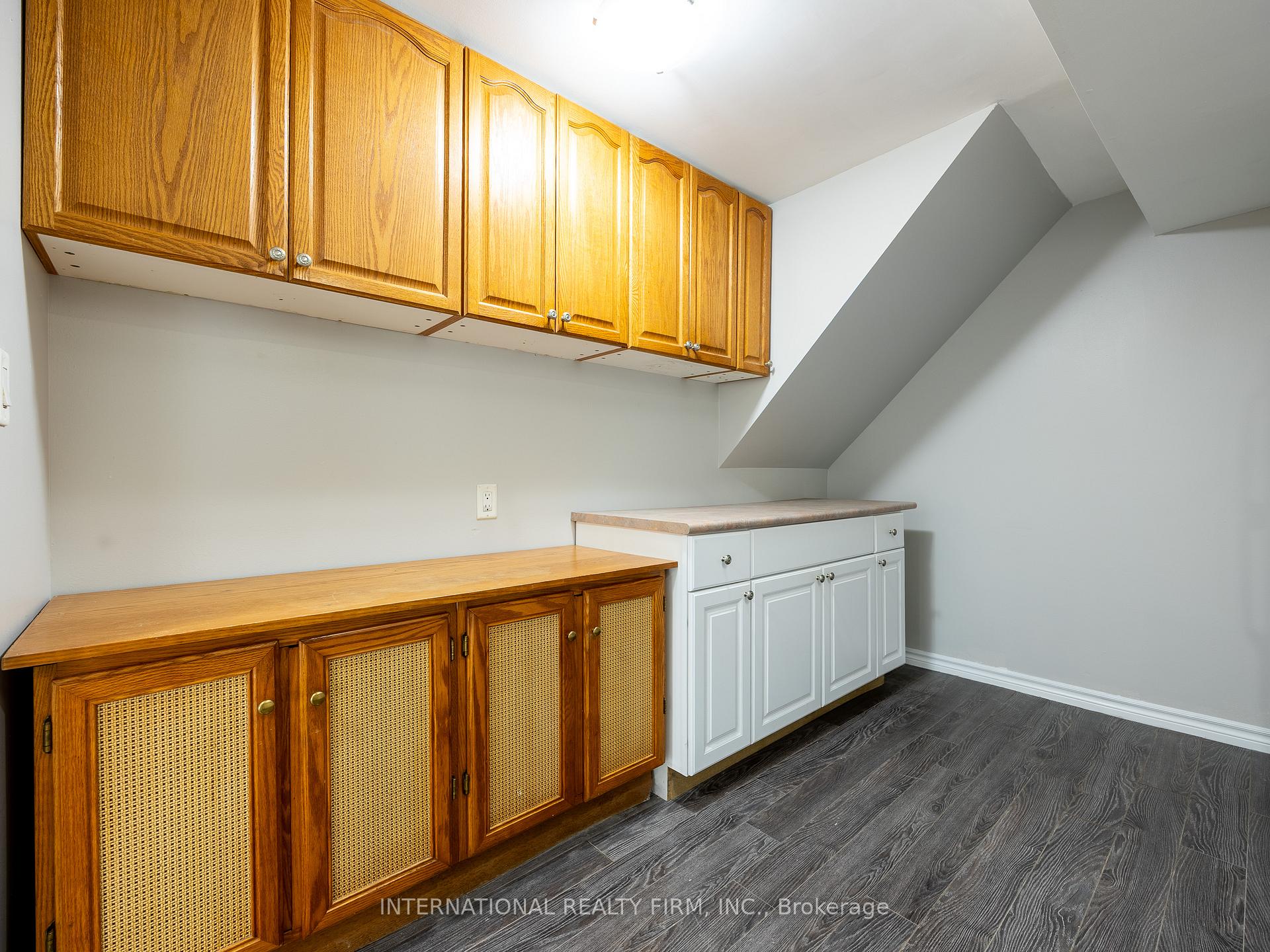 Photo 8 of Unit Basement, 345 Park Road S, Oshawa, Vanier — HOMEH